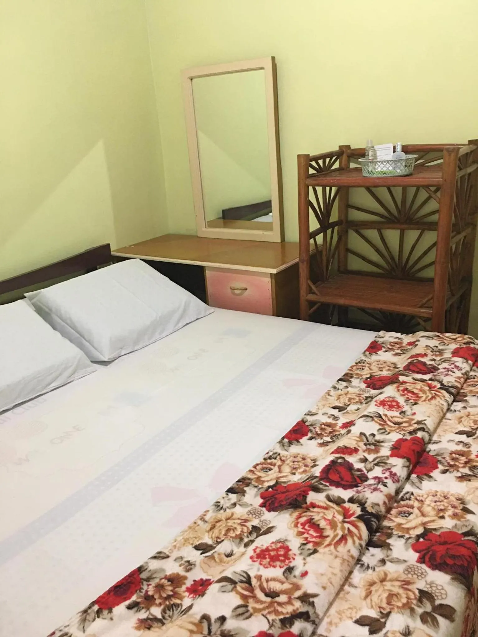 Bed in Bohol Sea Breeze Cottages and Resort