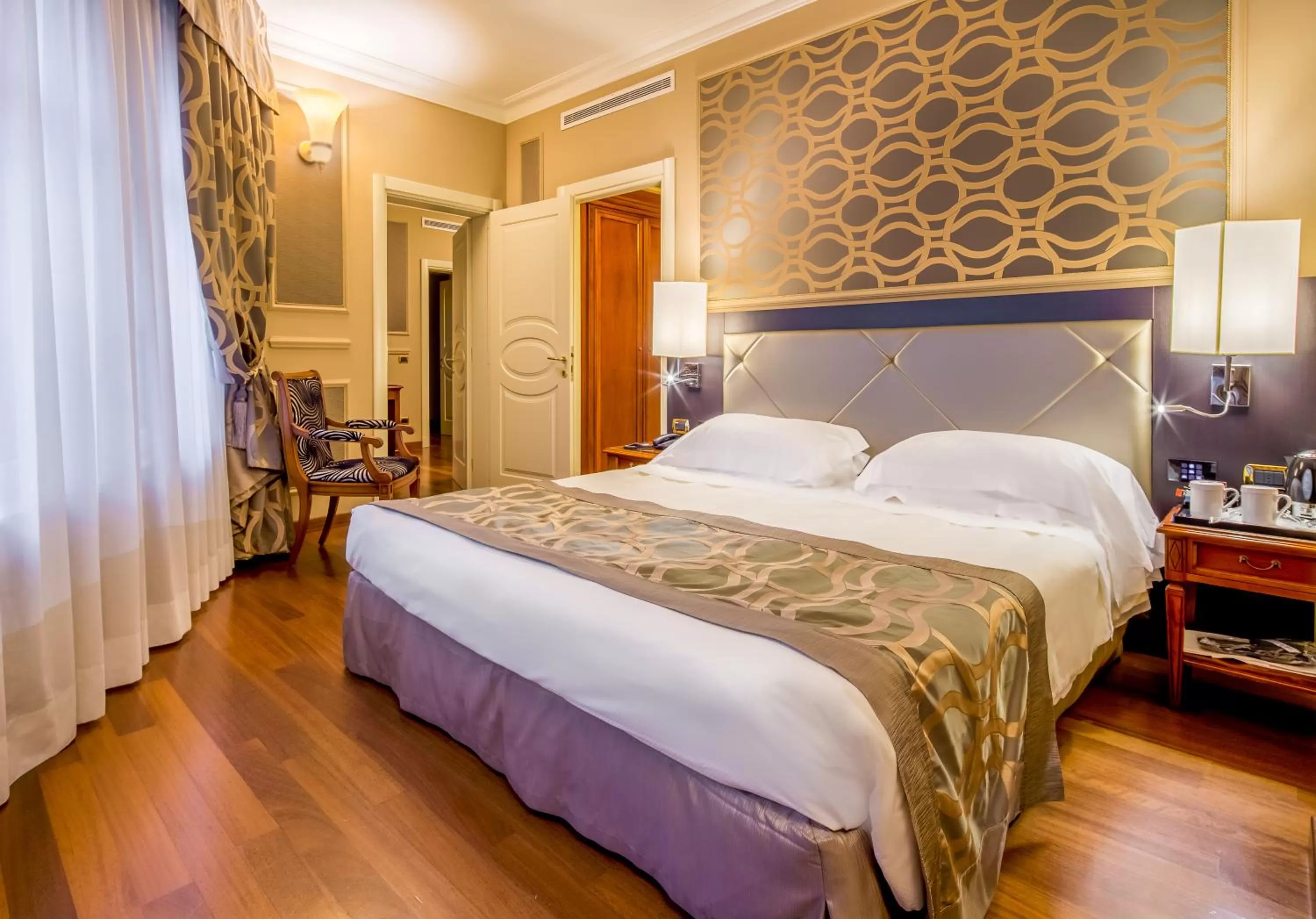 Bedroom, Bed in Grand Visconti Palace