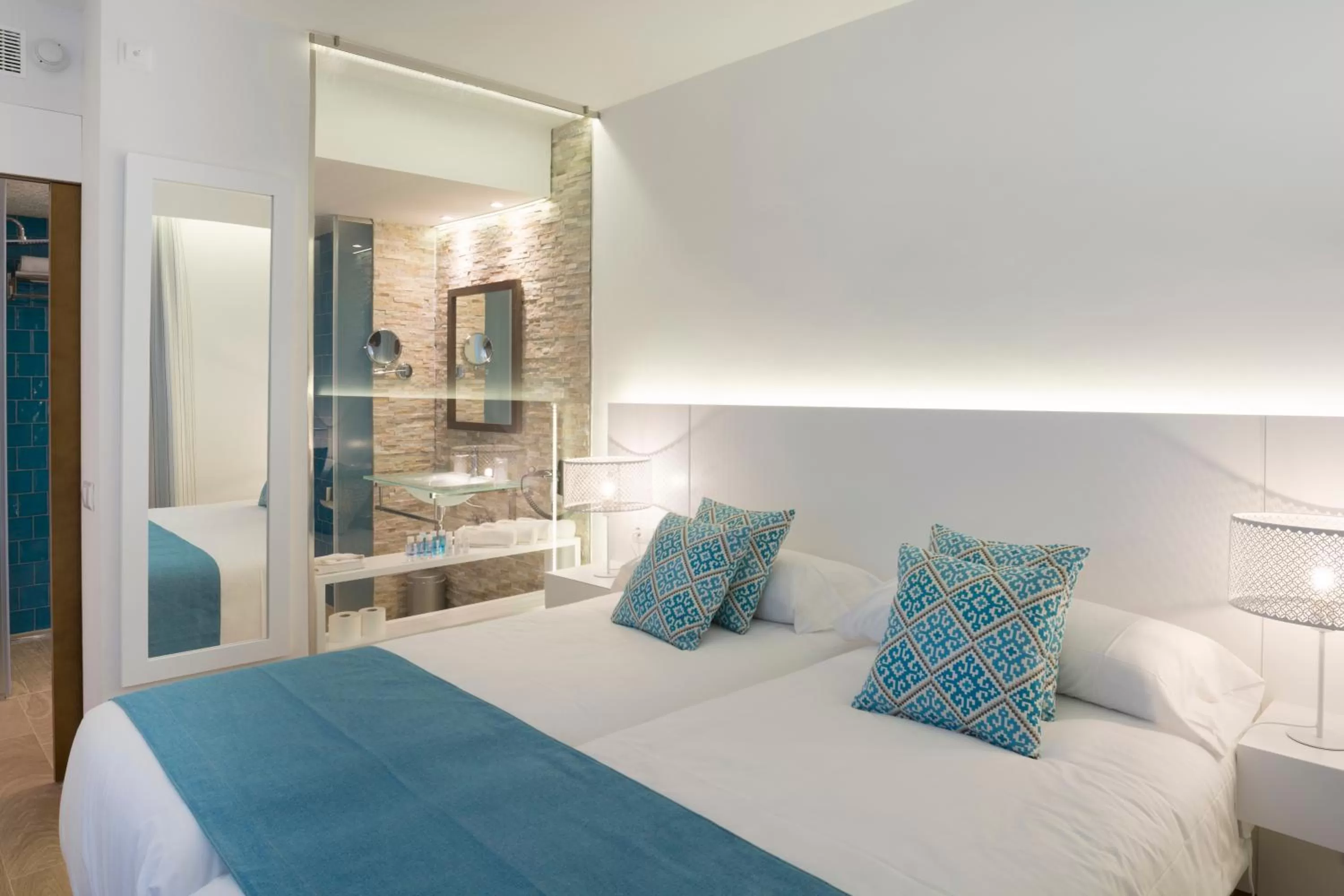 Bed in Mar Hotels Playa Mar & Spa