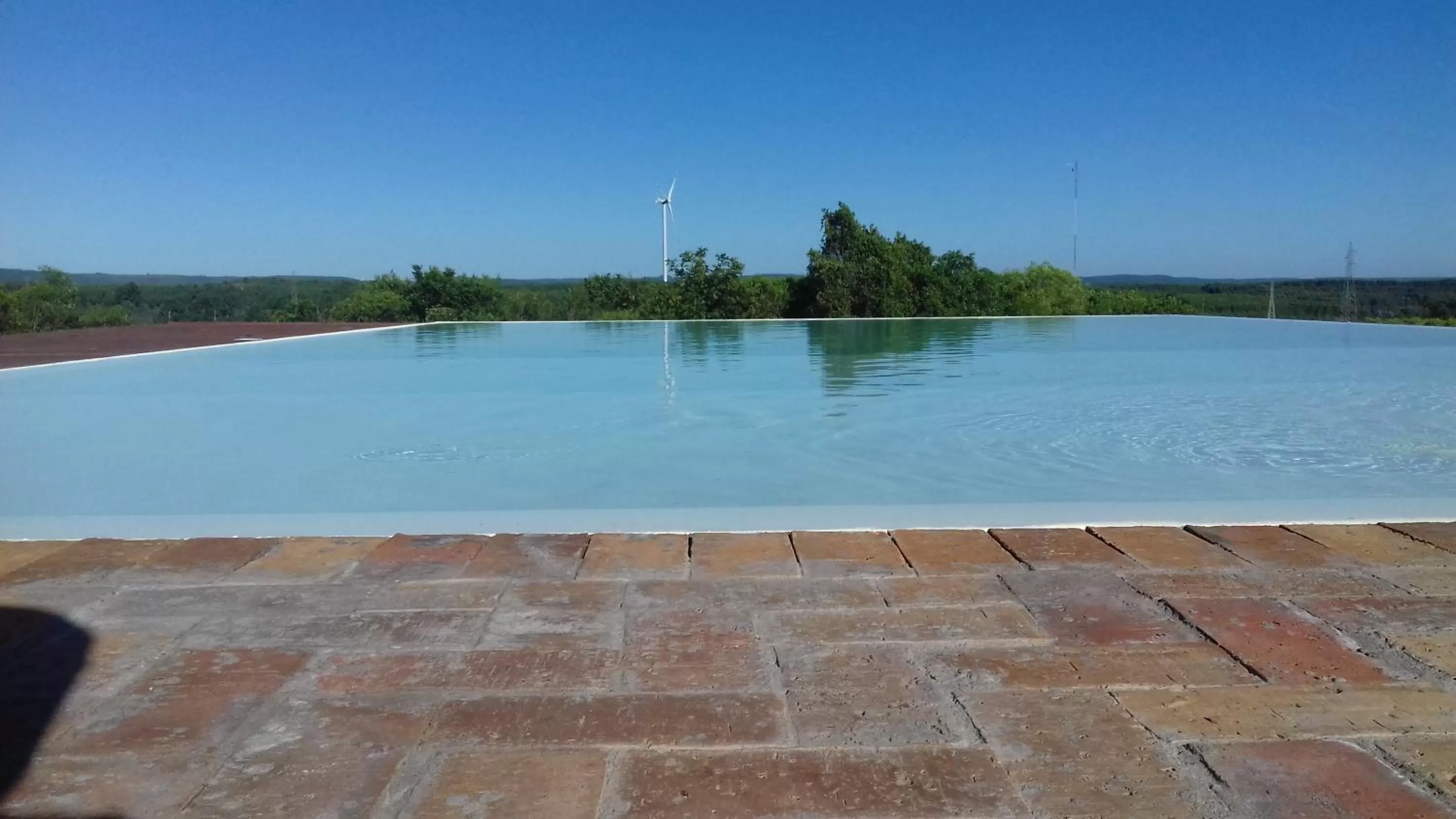 Swimming pool in Hostería La Bordona