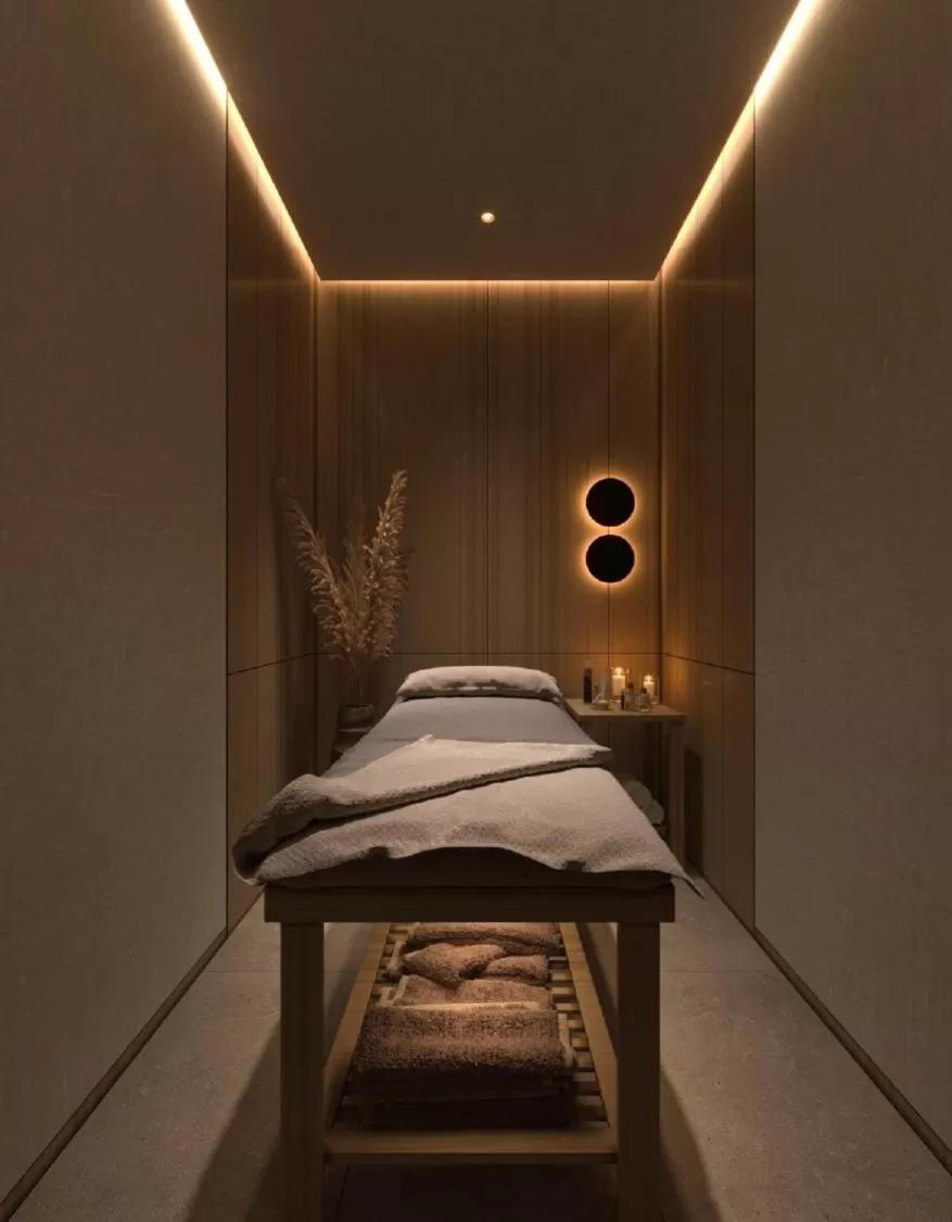 Hot Tub in Golden Royal Hotel