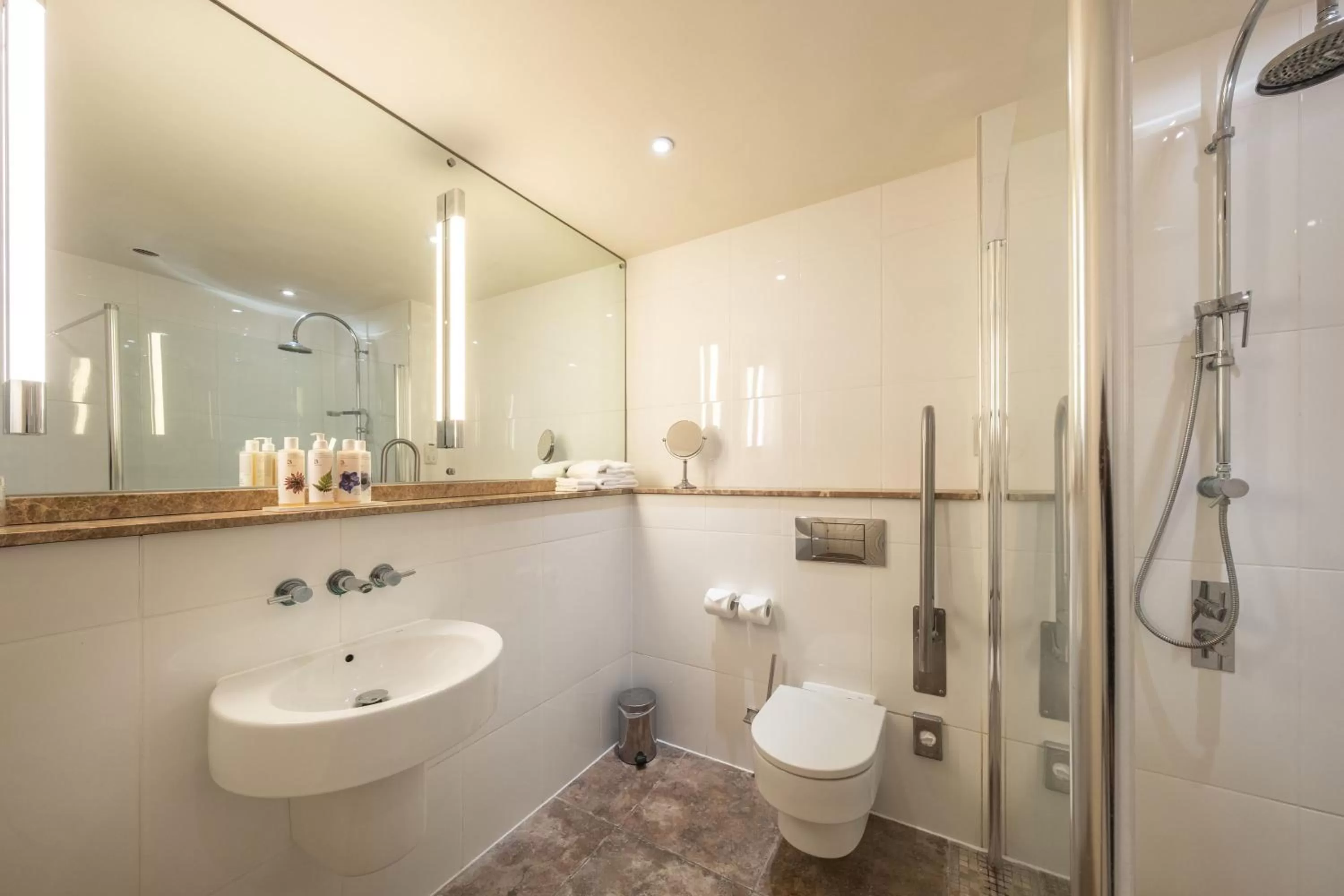 Bathroom in The Crown Inn