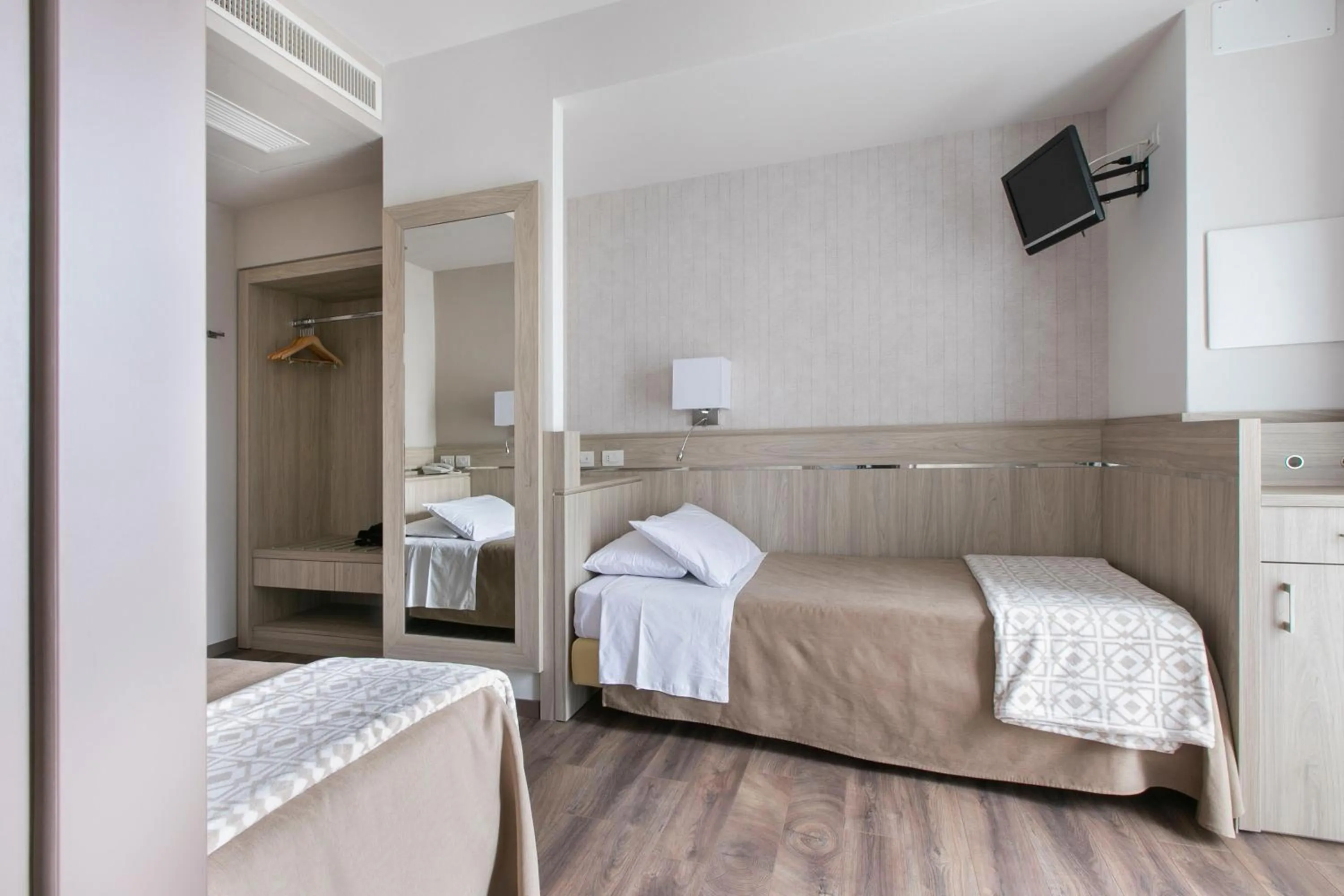 Photo of the whole room, Bed in Hotel Conradi