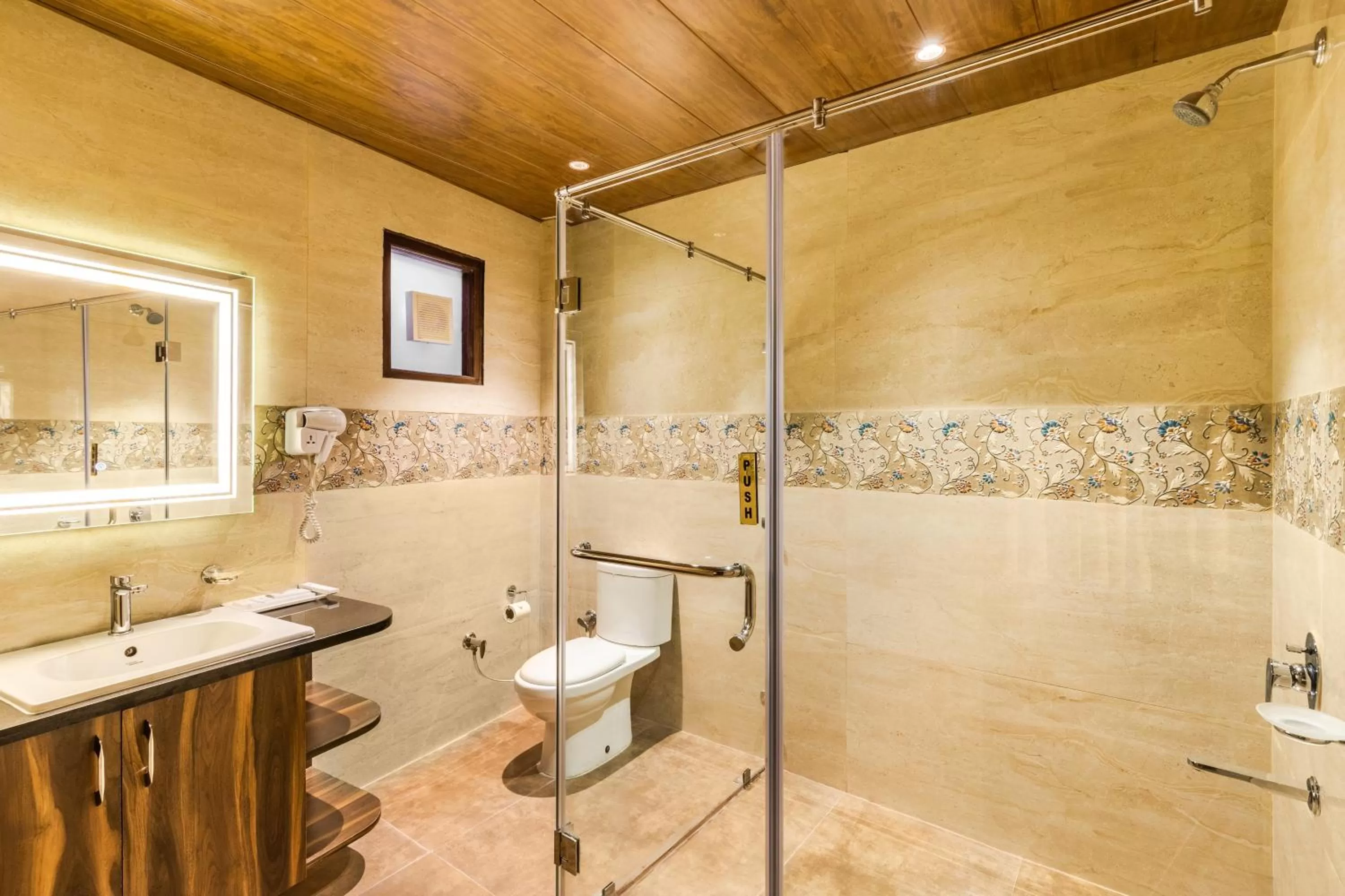 Toilet in Maple Resort Chail