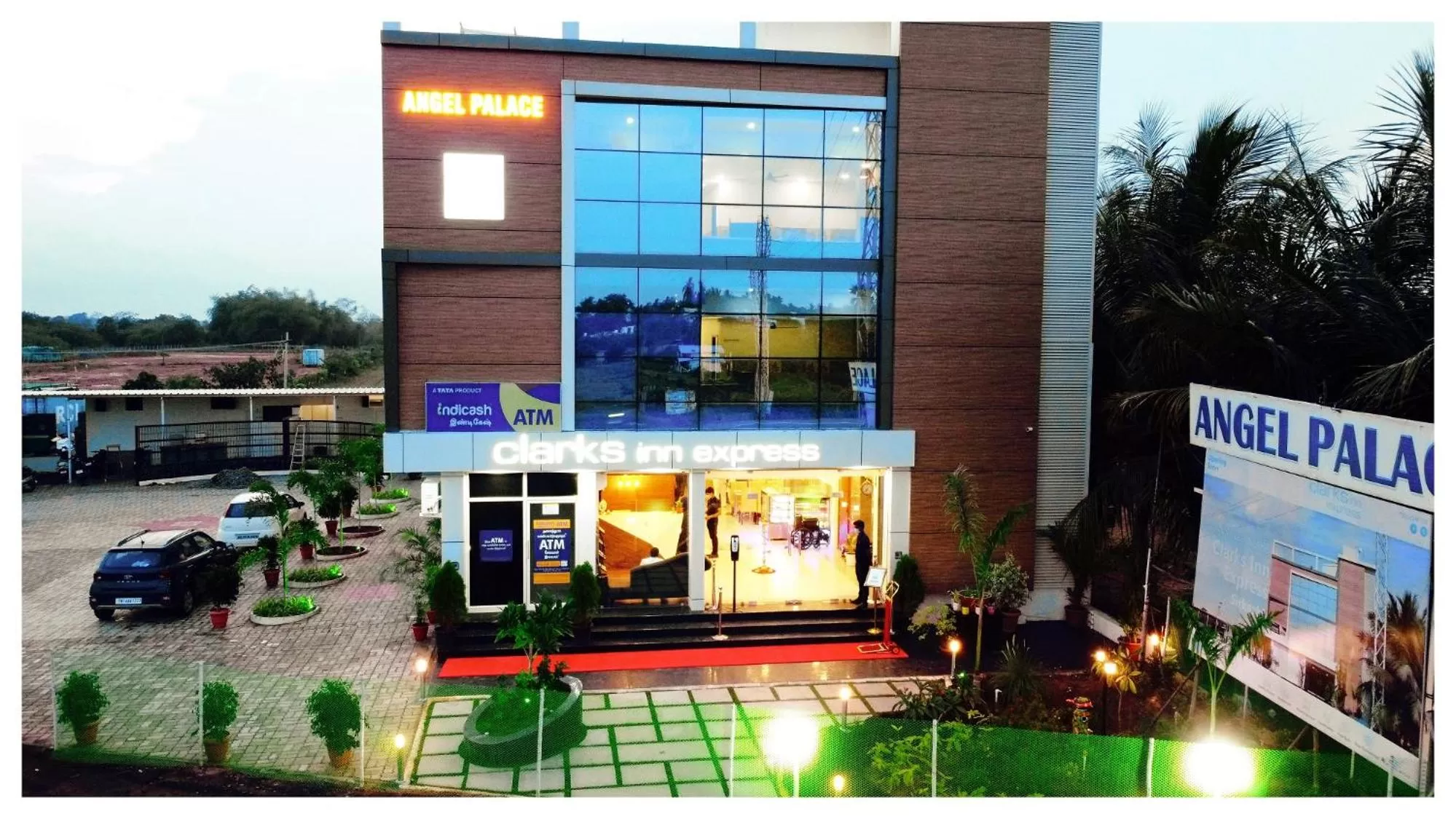 Facade/entrance in Clarks Inn Express ,Sirkazhi