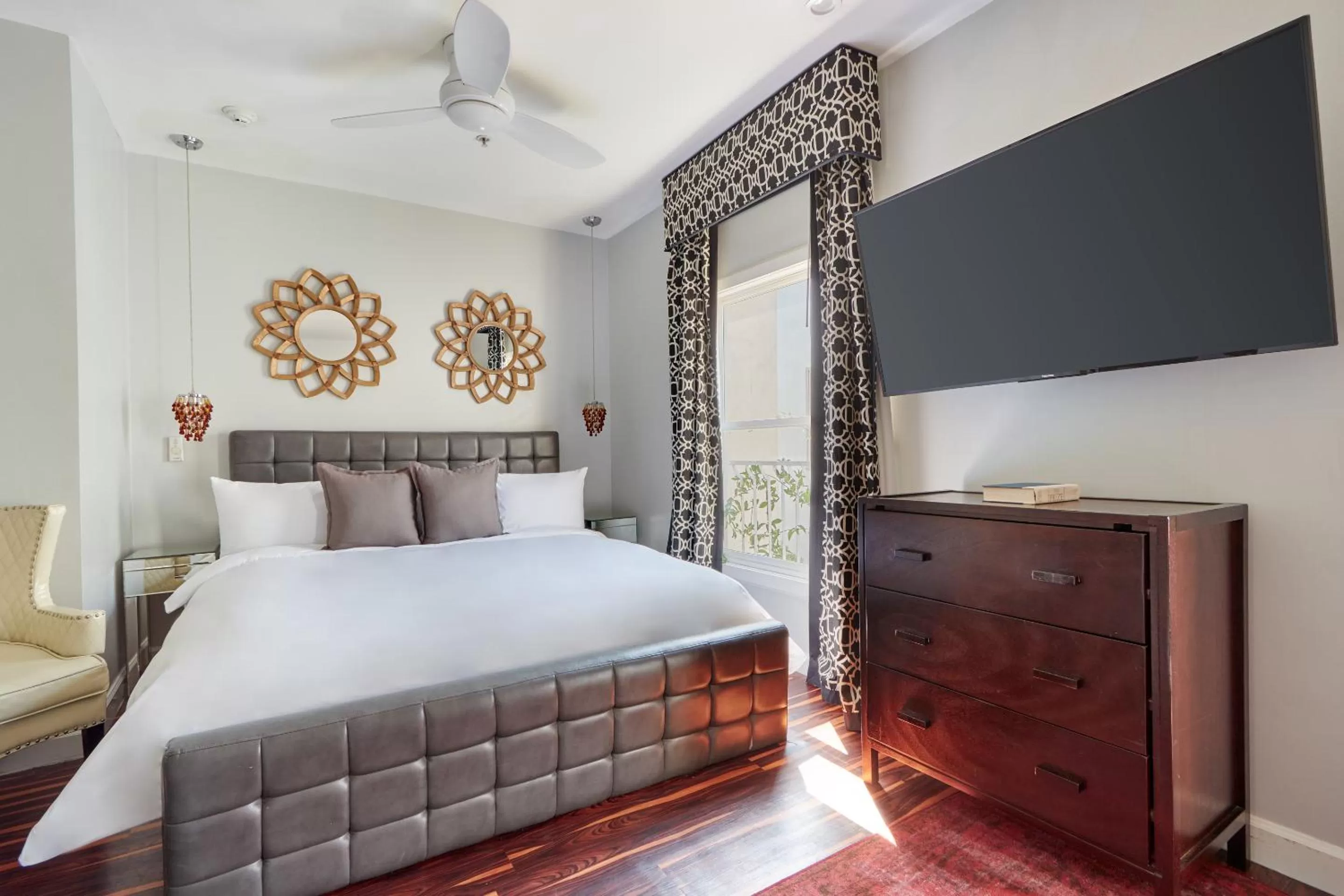 Superior King Room in The Crescent Hotel Beverly Hills, Sonder by Marriott Bonvoy