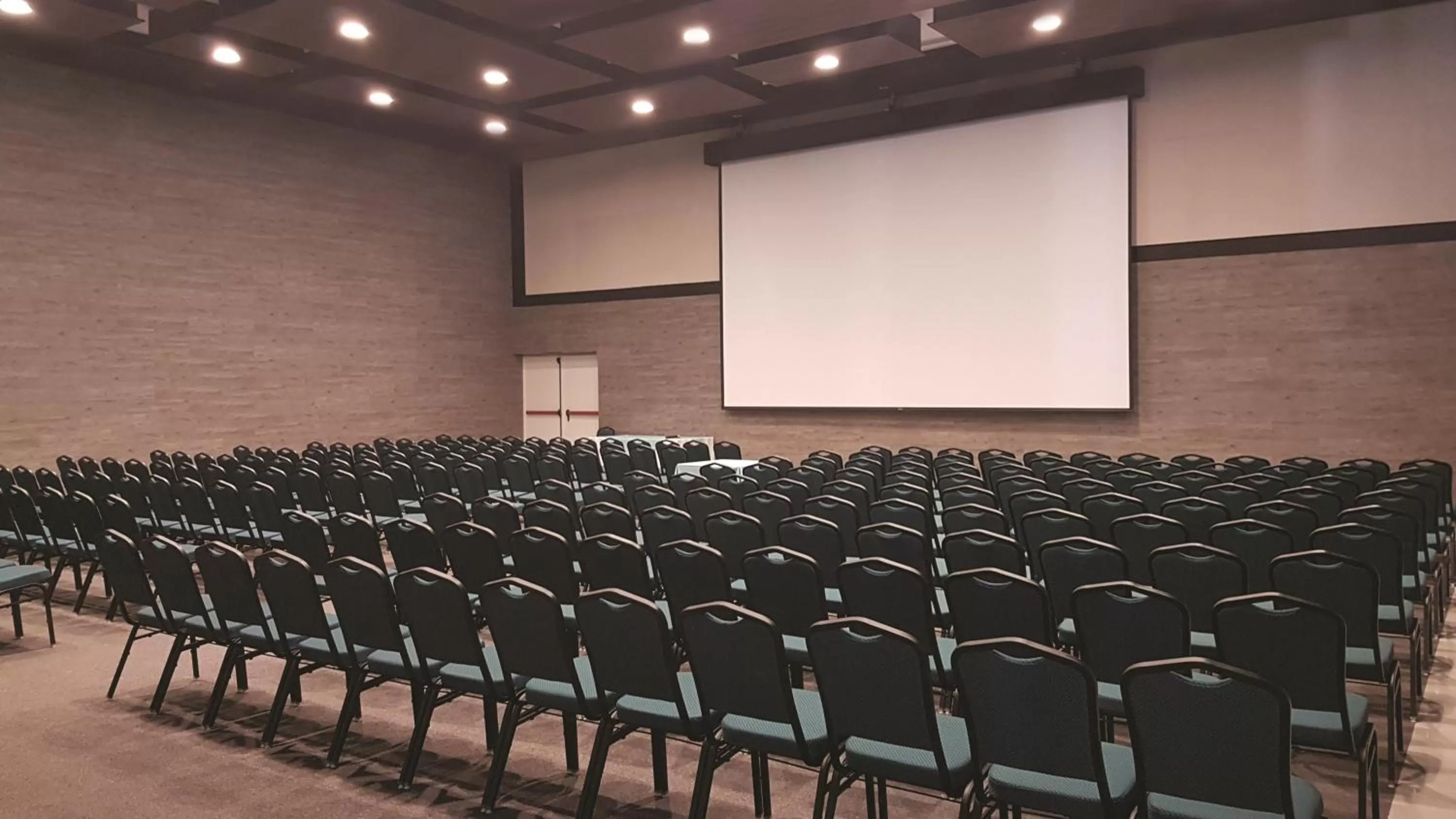 Meeting/conference room in Wyndham Garden Cancun Downtown