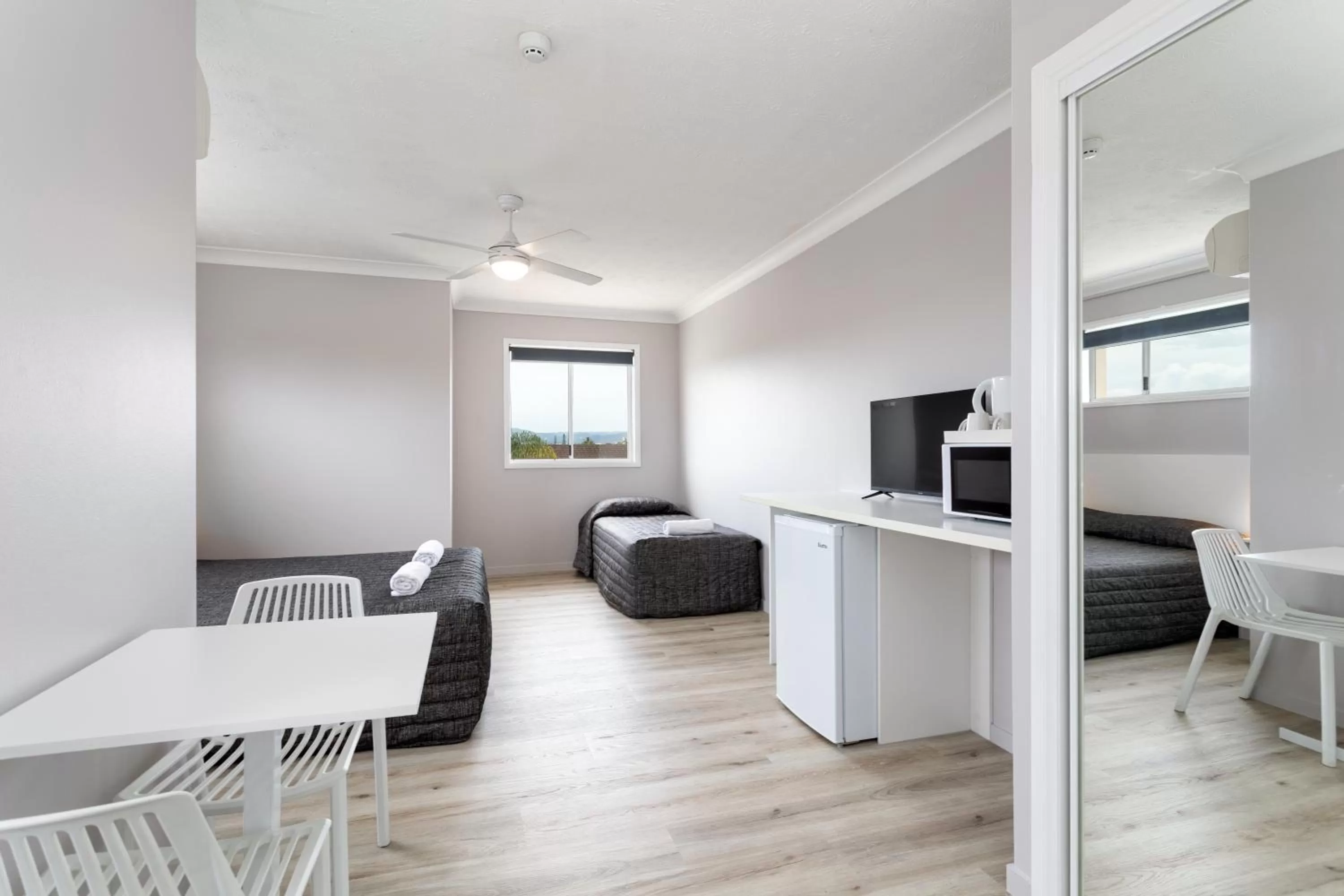 TV and multimedia in Burleigh Gold Coast Motel