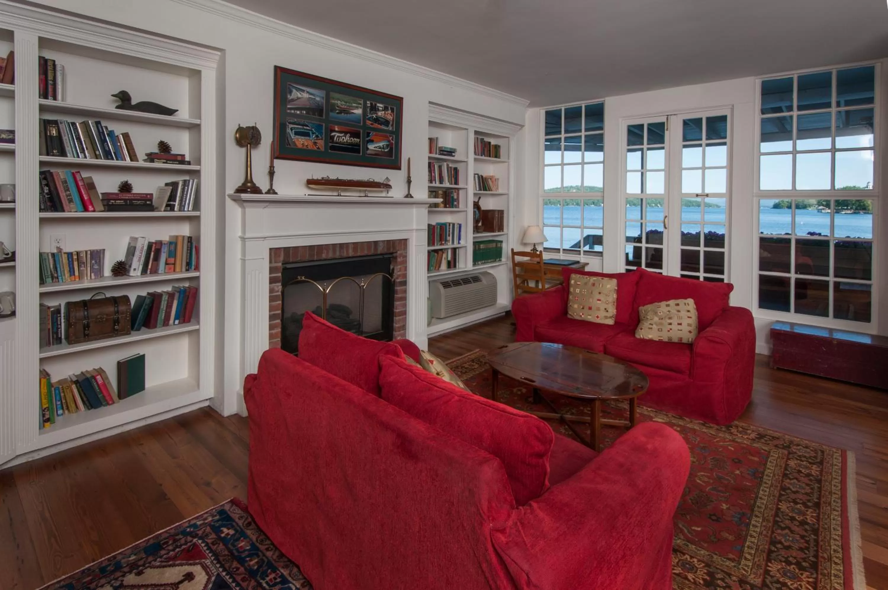 Seating area in Mill Falls Resort Collection at the Lake