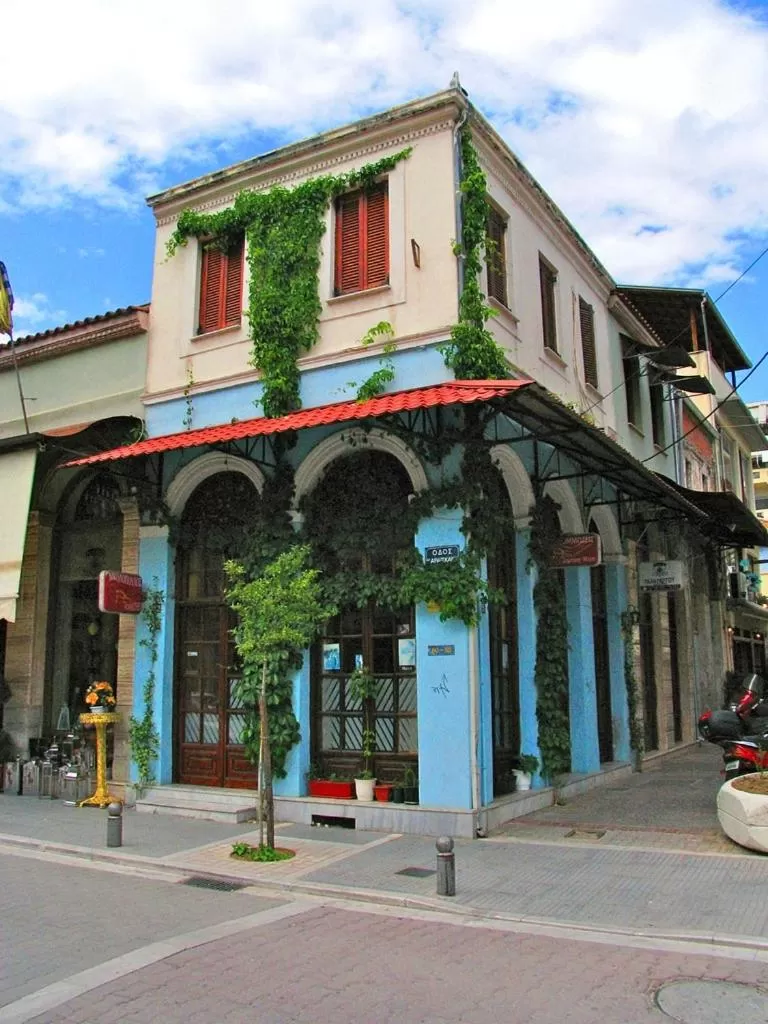 Property Building in Nomads Meteora