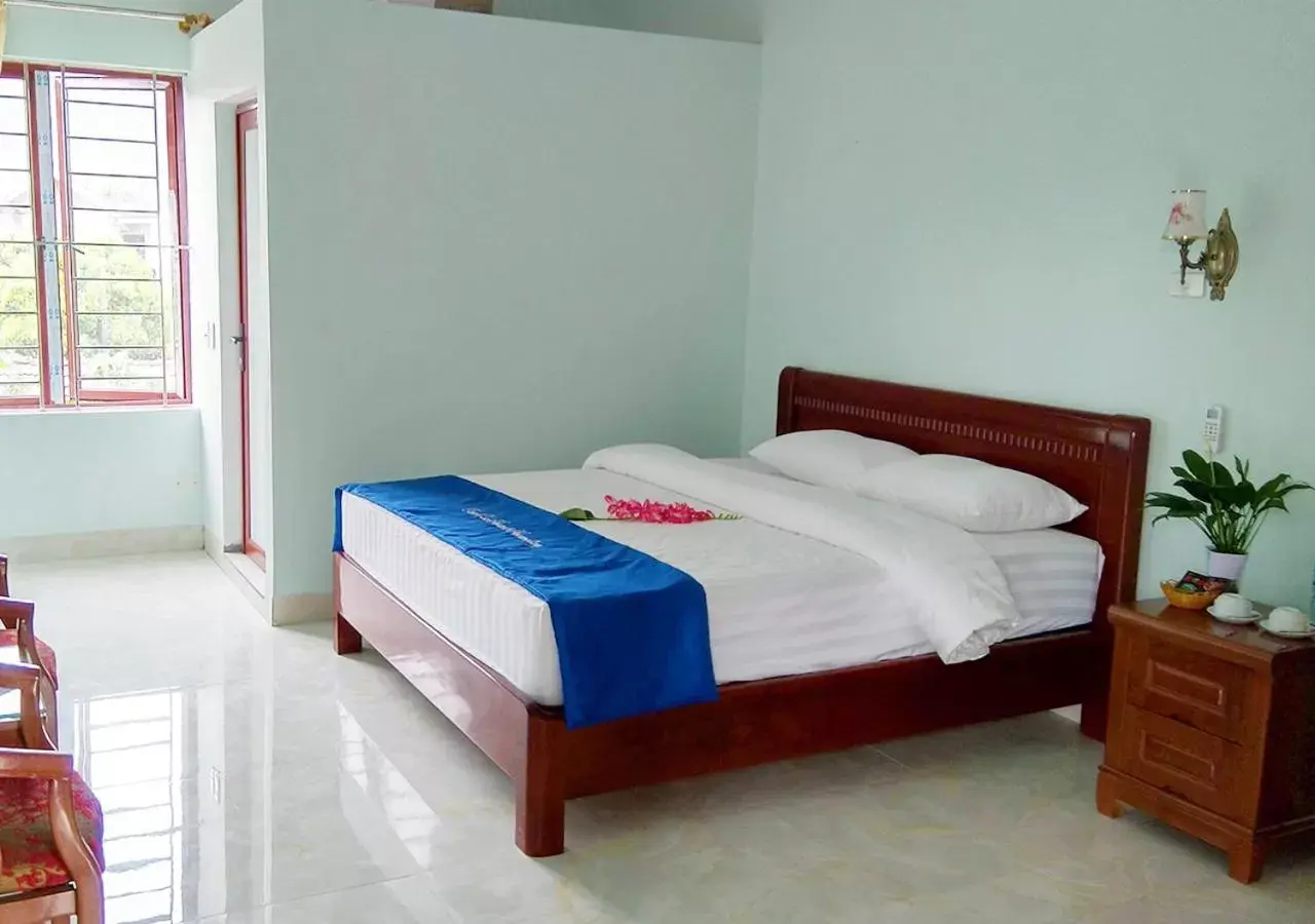 Double Room with Balcony in Tam Coc Heart Homestay Double Room with Balcony in Tam Coc Heart Homestay