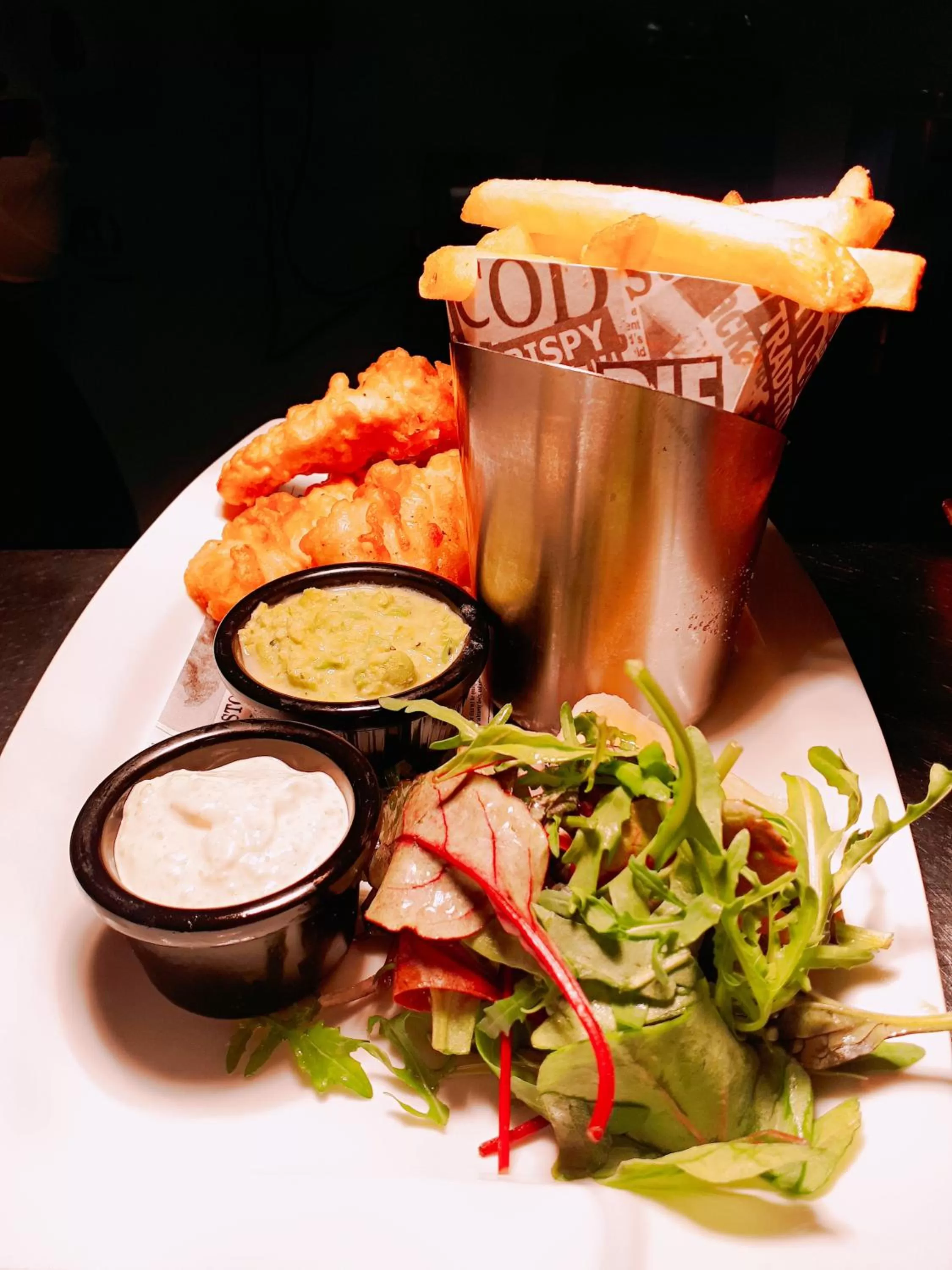 Restaurant/places to eat in Treacys Oakwood Hotel, Shannon