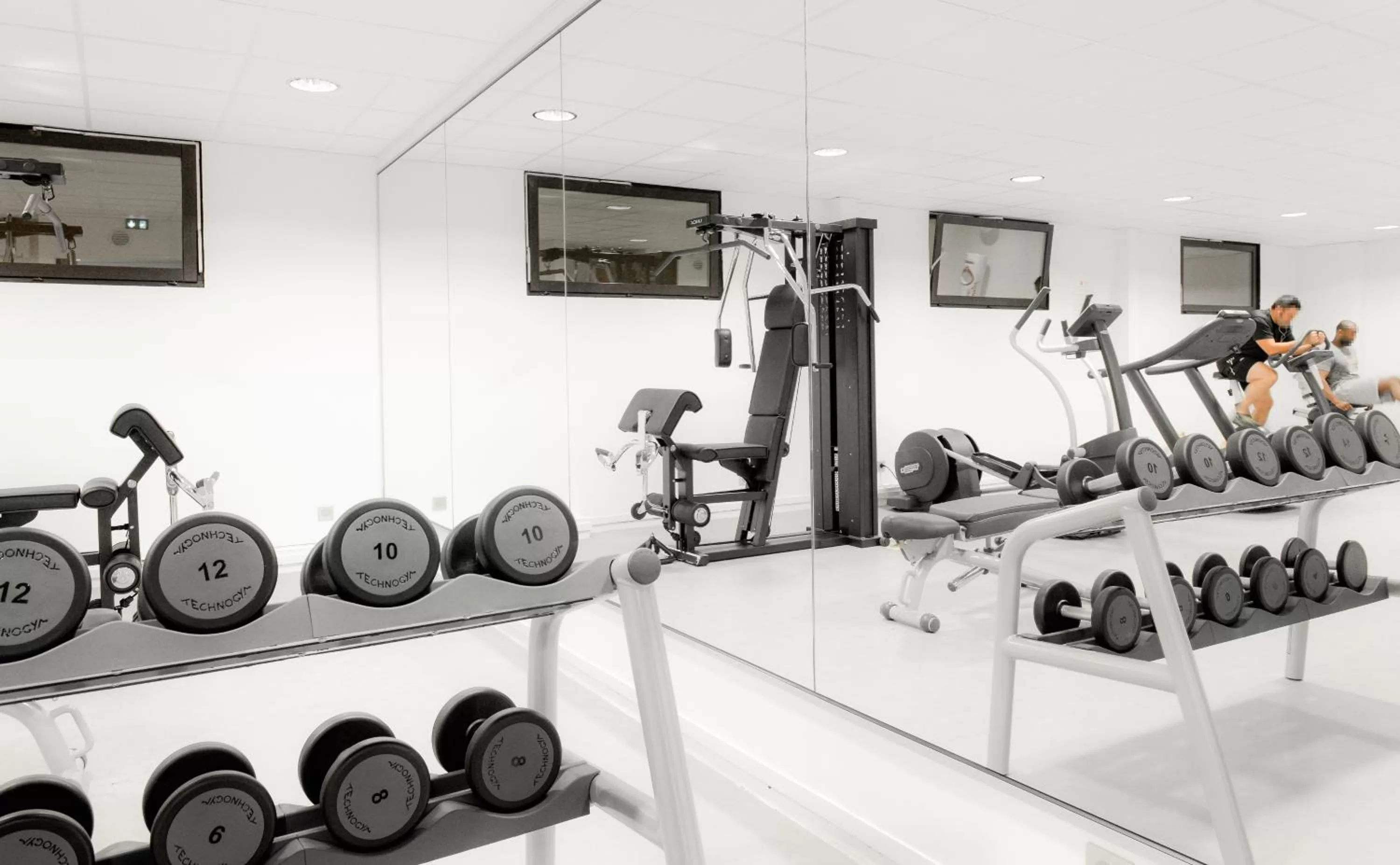 Fitness centre/facilities in Mercure Caen Centre Port De Plaisance