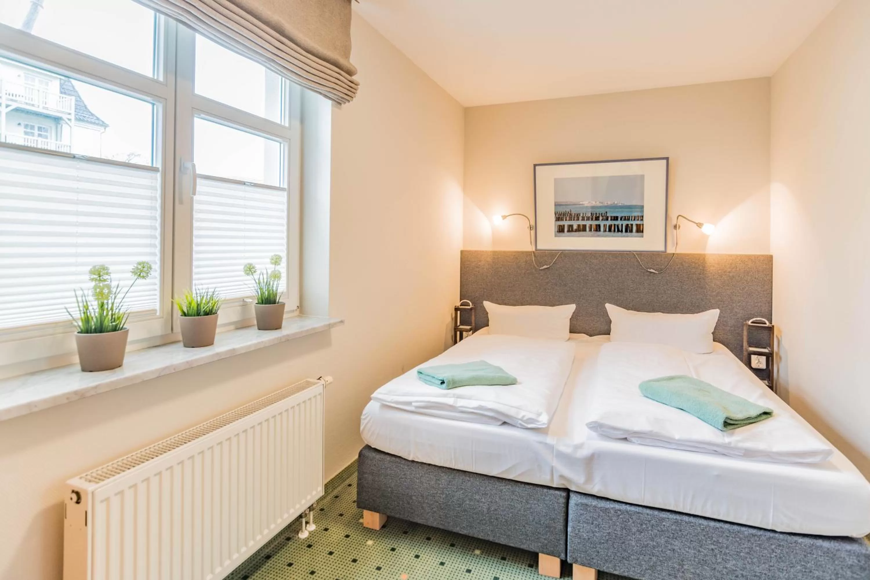 Photo of the whole room, Bed in Am Weststrand Apartmenthaus Waldeck