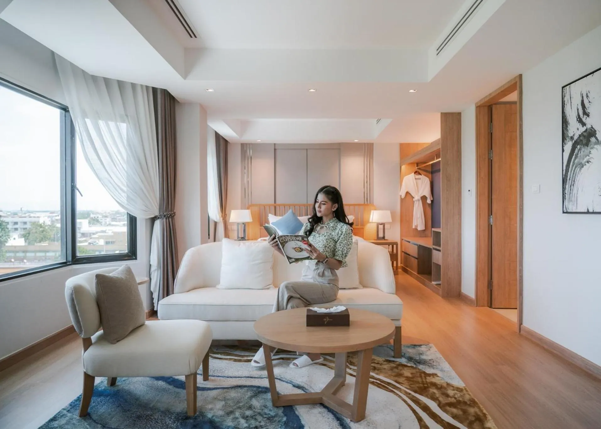 Photo of the whole room in The Grand Riverside Hotel