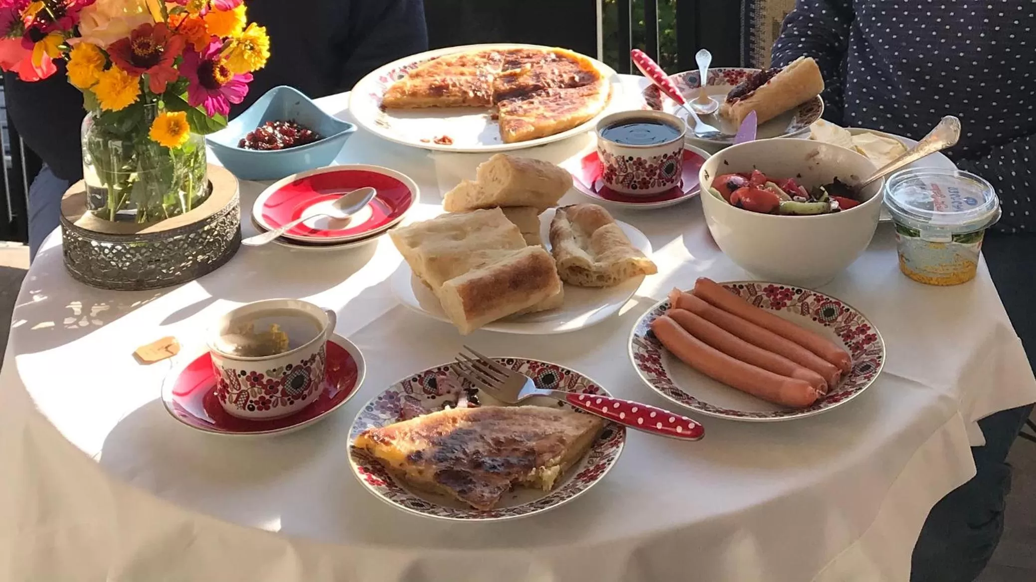 Breakfast in 4 Rooms