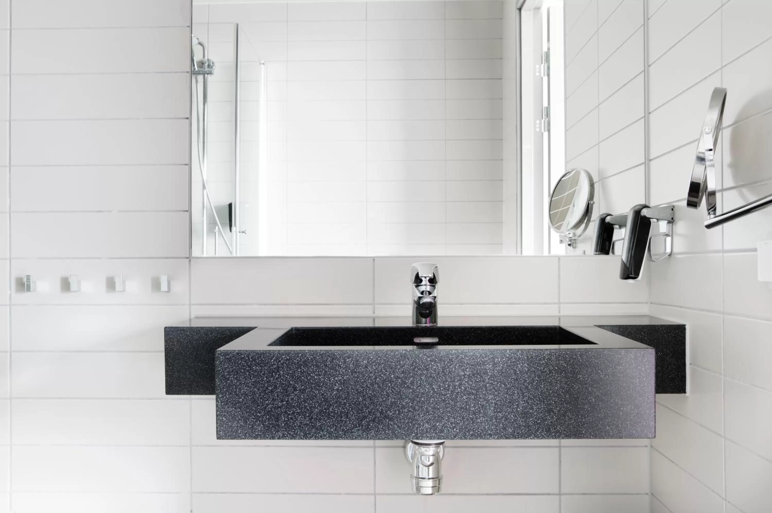 Toilet in Comfort Hotel Winn