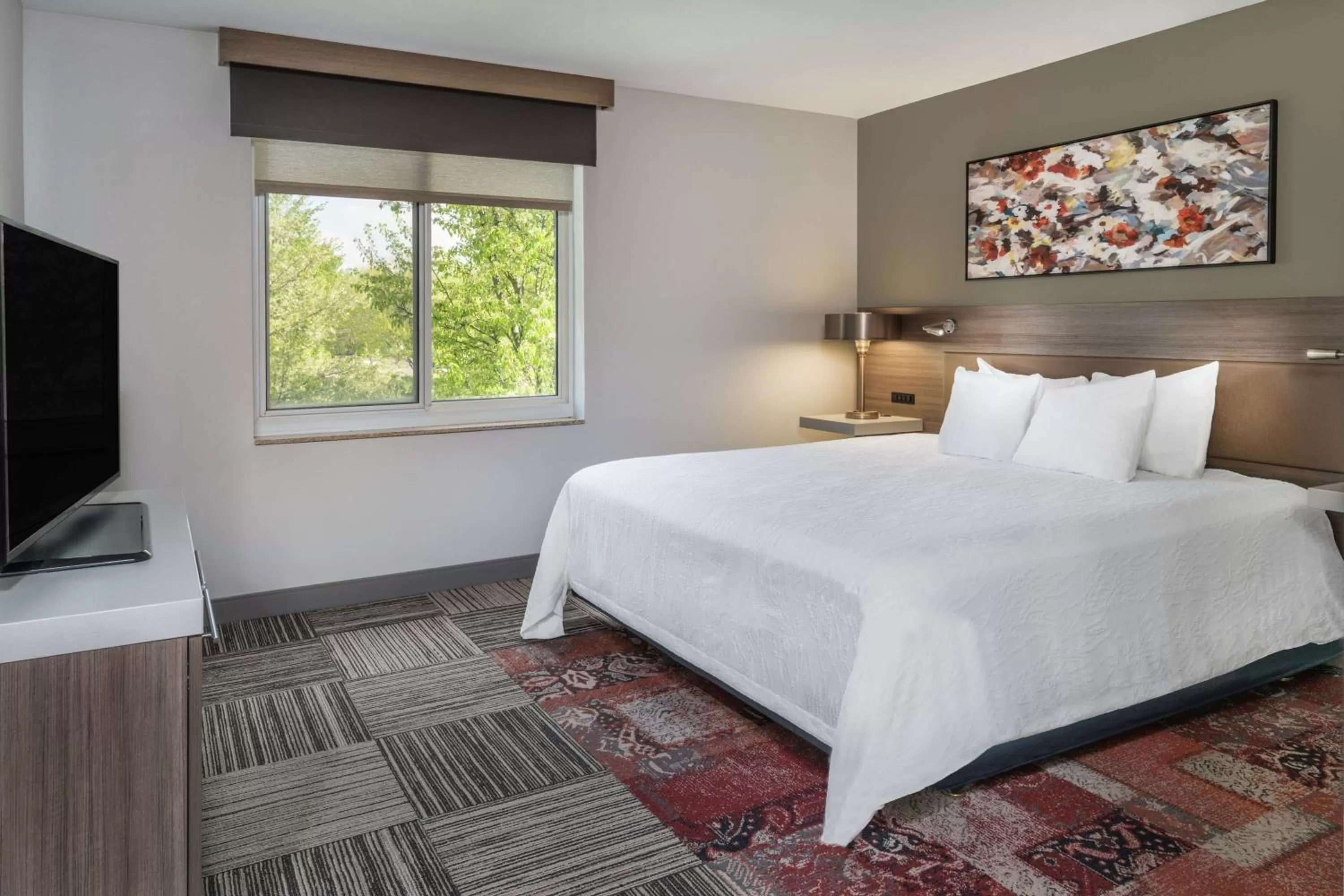 King Suite with Spa Bath in Hilton Garden Inn Syracuse