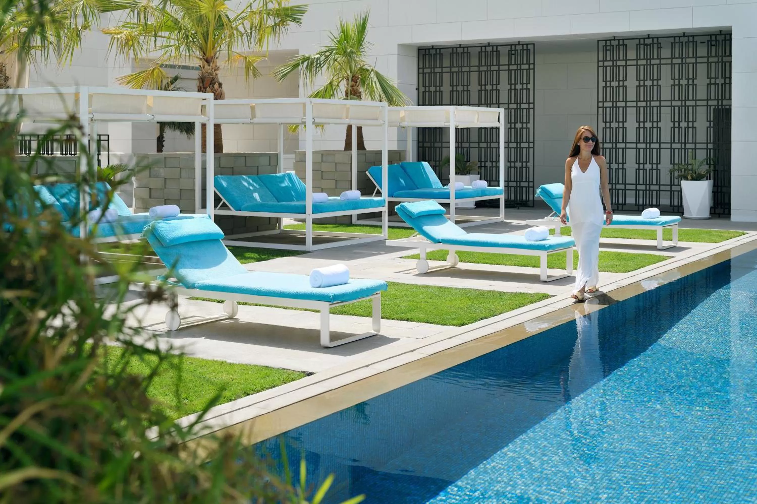 Swimming pool in InterContinental Bahrain by IHG