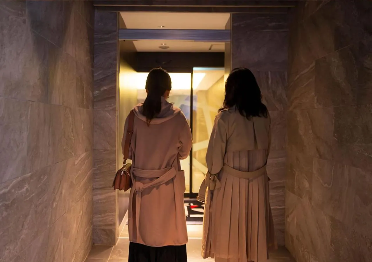 Facade/entrance in HOTEL U's Kouroen