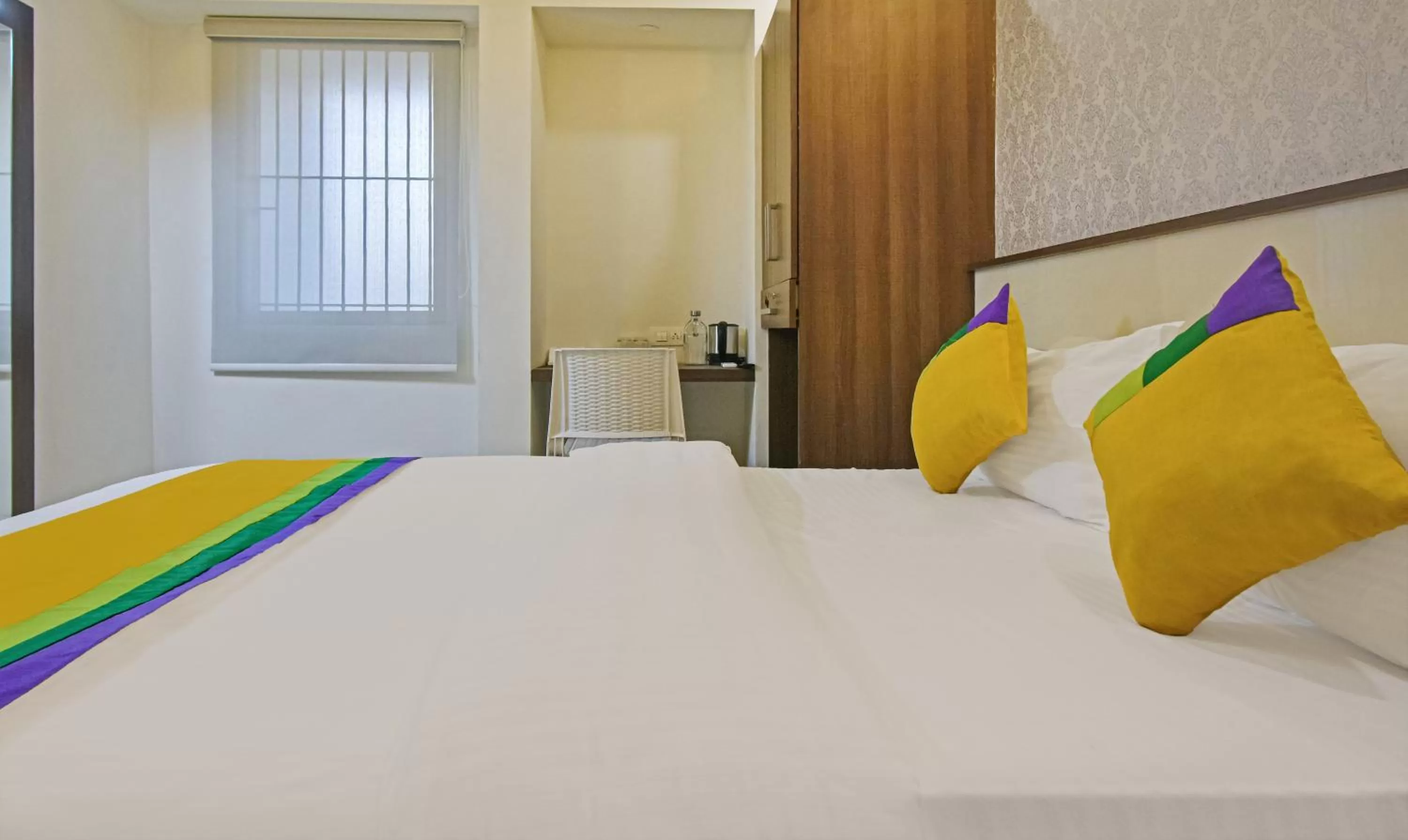 Bed in Itsy By Treebo - Deluxe Inn