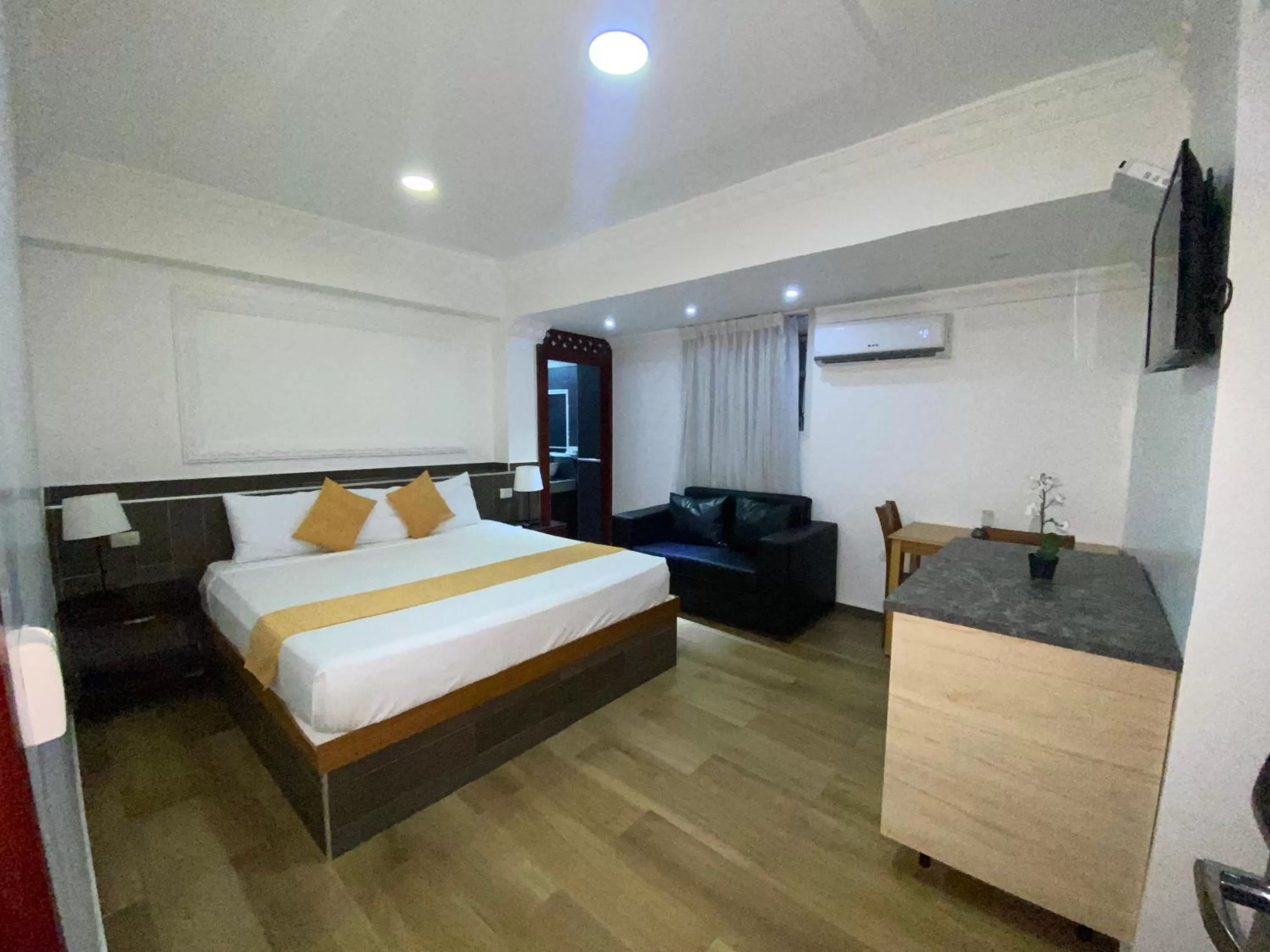 TV and multimedia, Bed in Hotel Vicentina