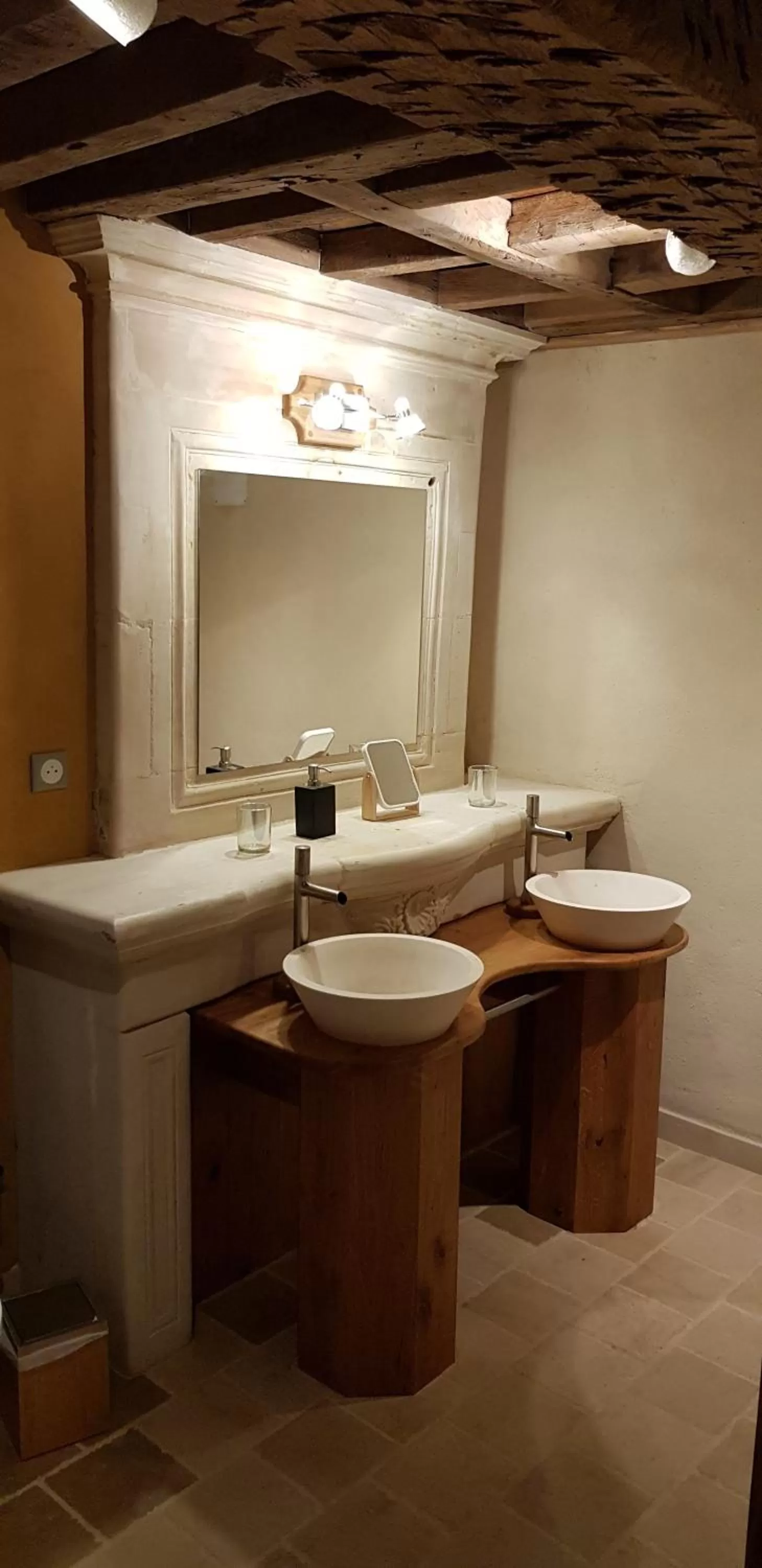 Bathroom in L'Attegia Lia