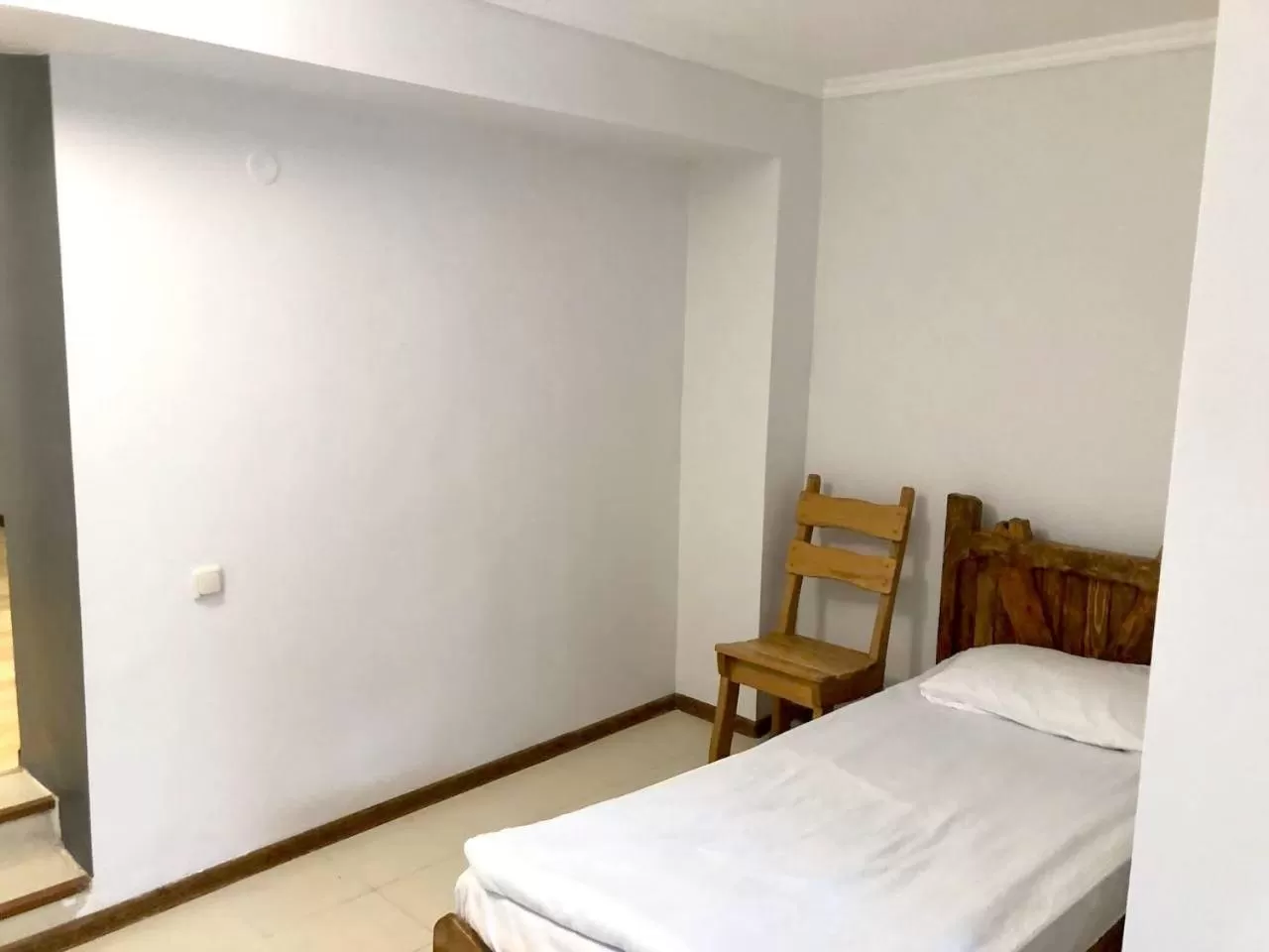 Bed in Dil Hill by Sam