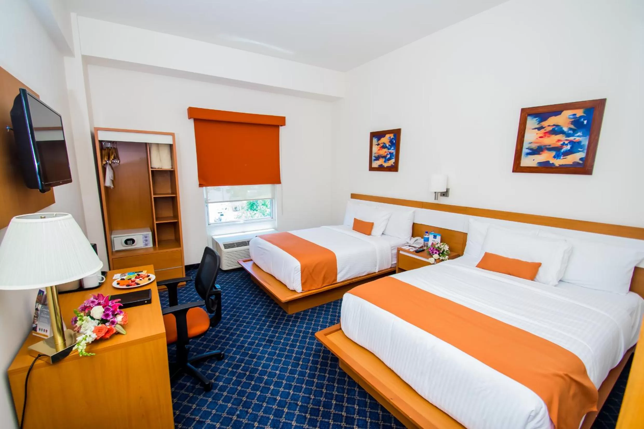 Bed in Sleep Inn Monclova