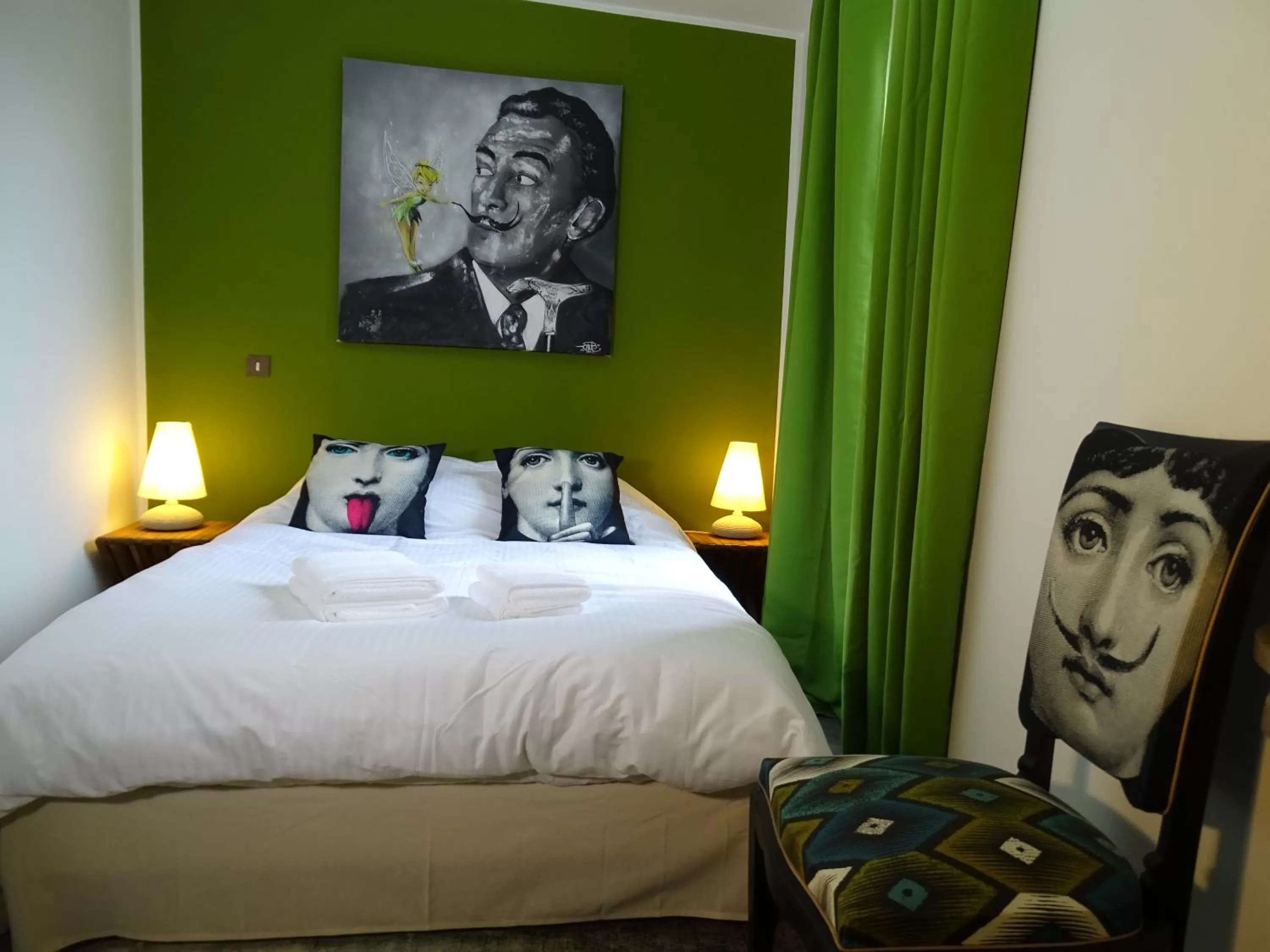 Bed in DÉDÉ DU VAL B&B