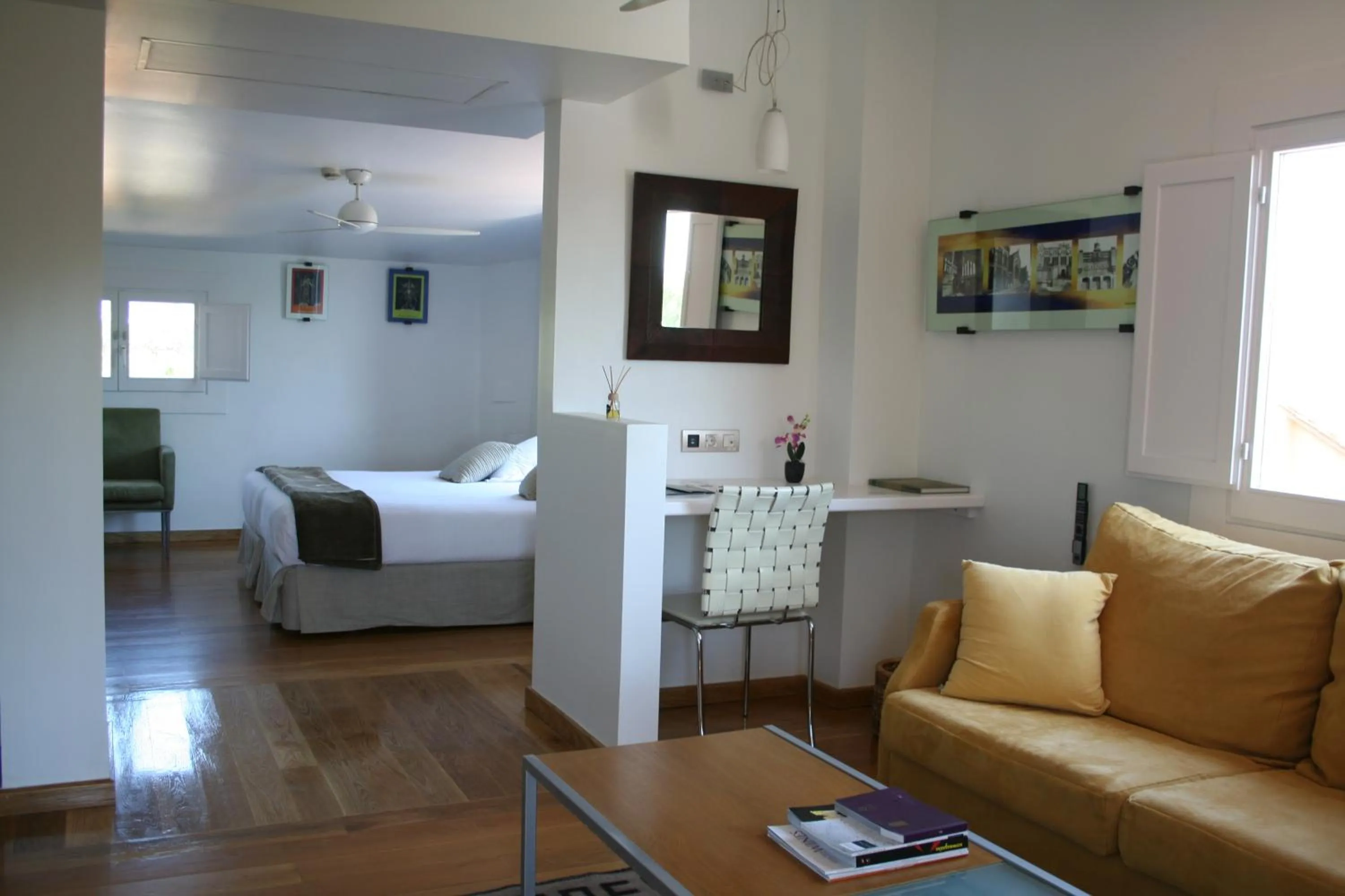 Photo of the whole room in Hotel Boutique Mas Passamaner