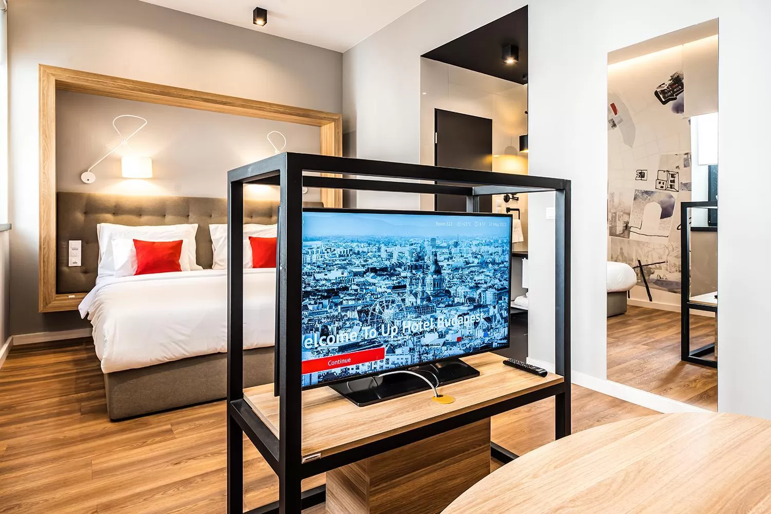 TV and multimedia, Bed in Up Hotel Budapest