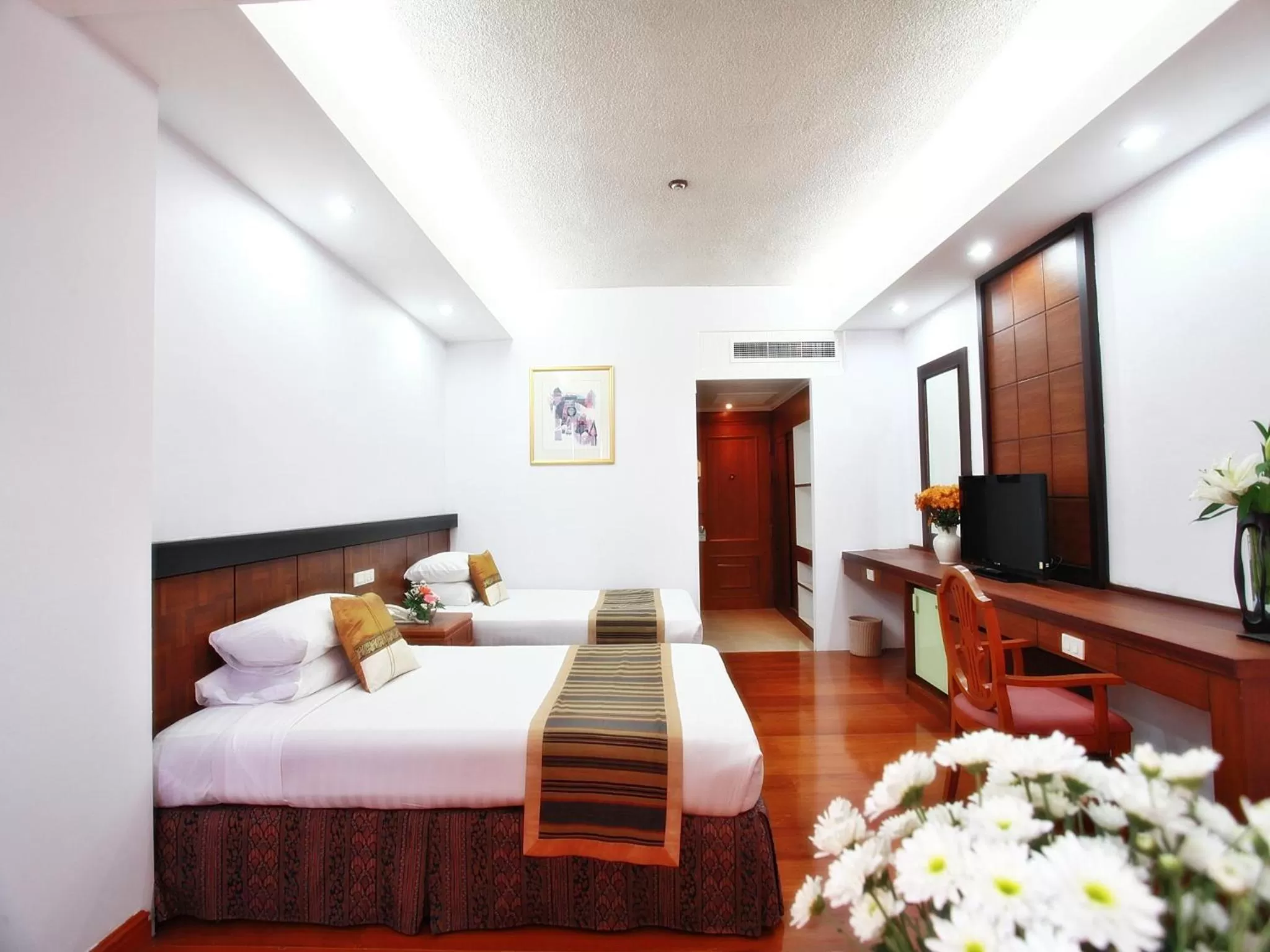 Photo of the whole room, Bed in Chiang Mai Phucome Hotel
