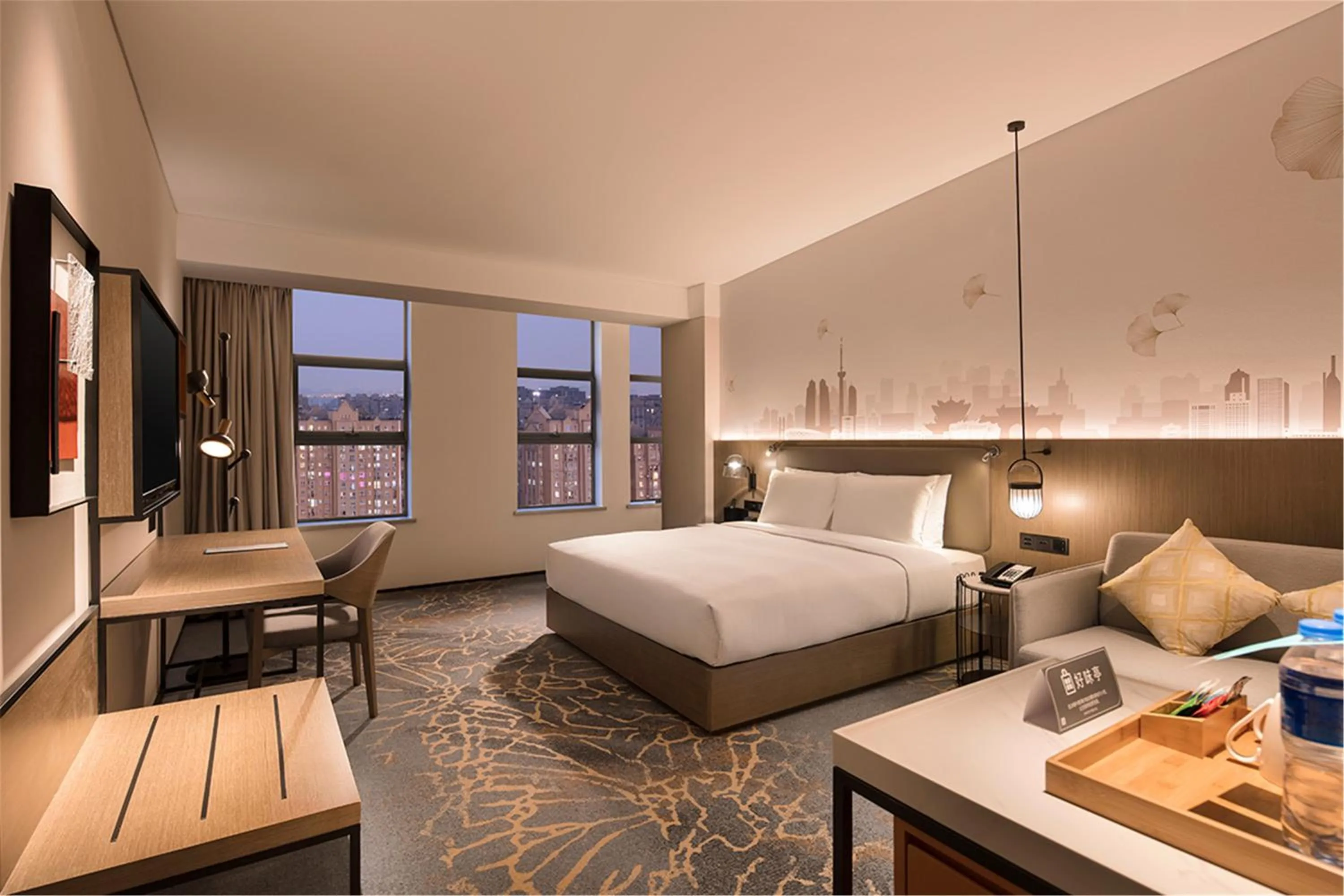 Photo of the whole room, Bed in Hilton Garden Inn Xuzhou Yunlong