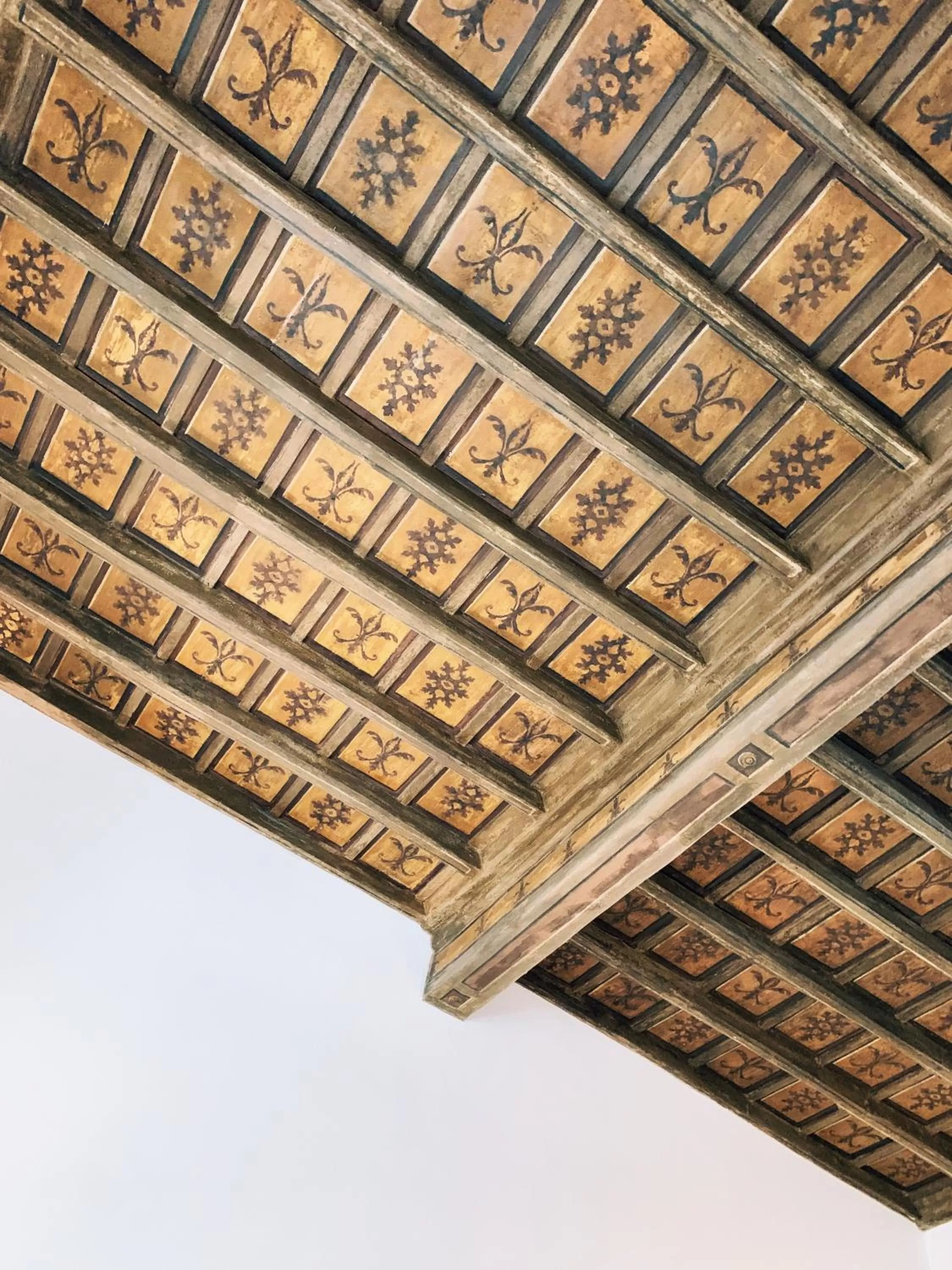 Decorative detail in Little Queen Suite