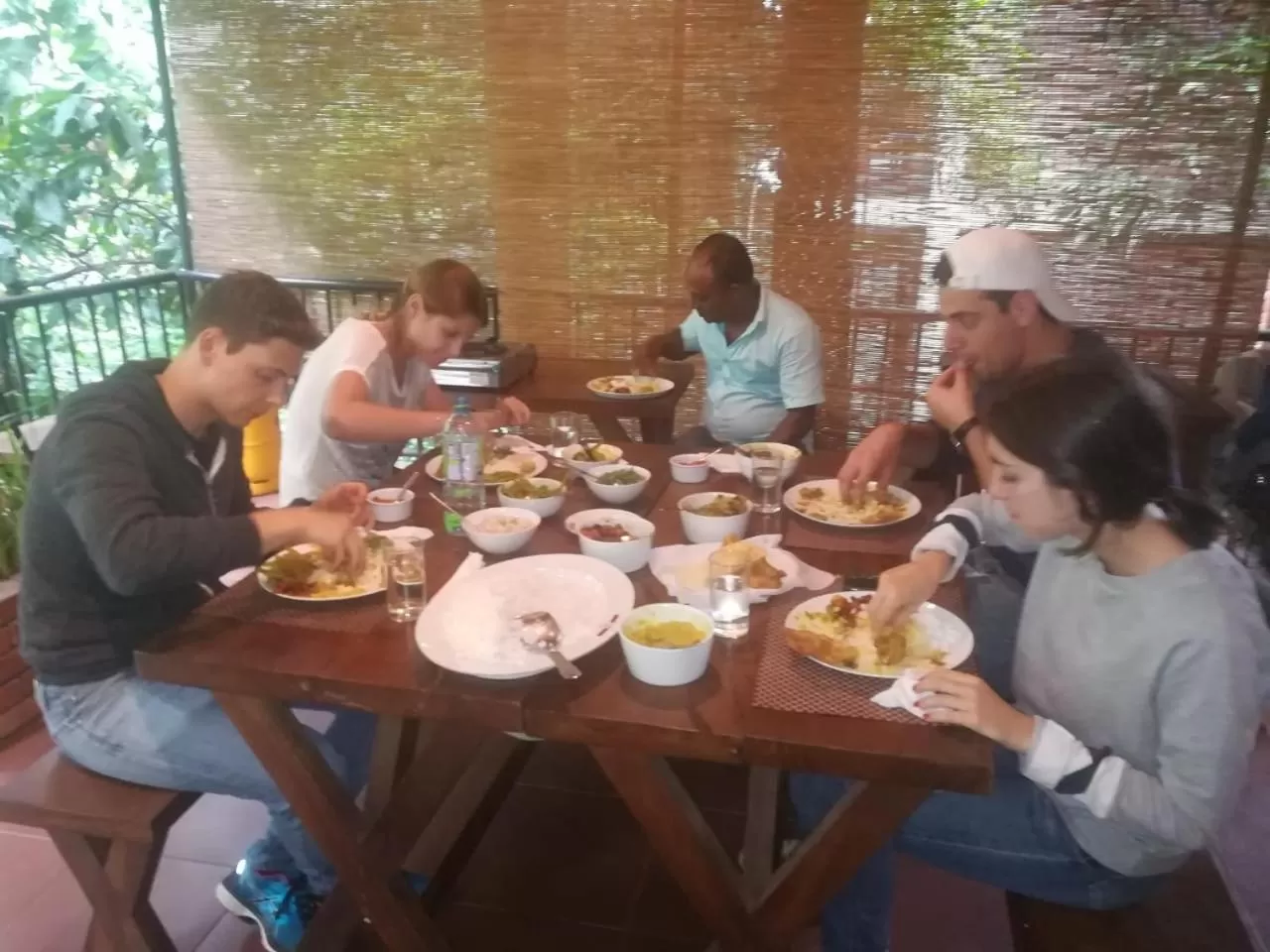 Restaurant/places to eat in Veraima Kandy