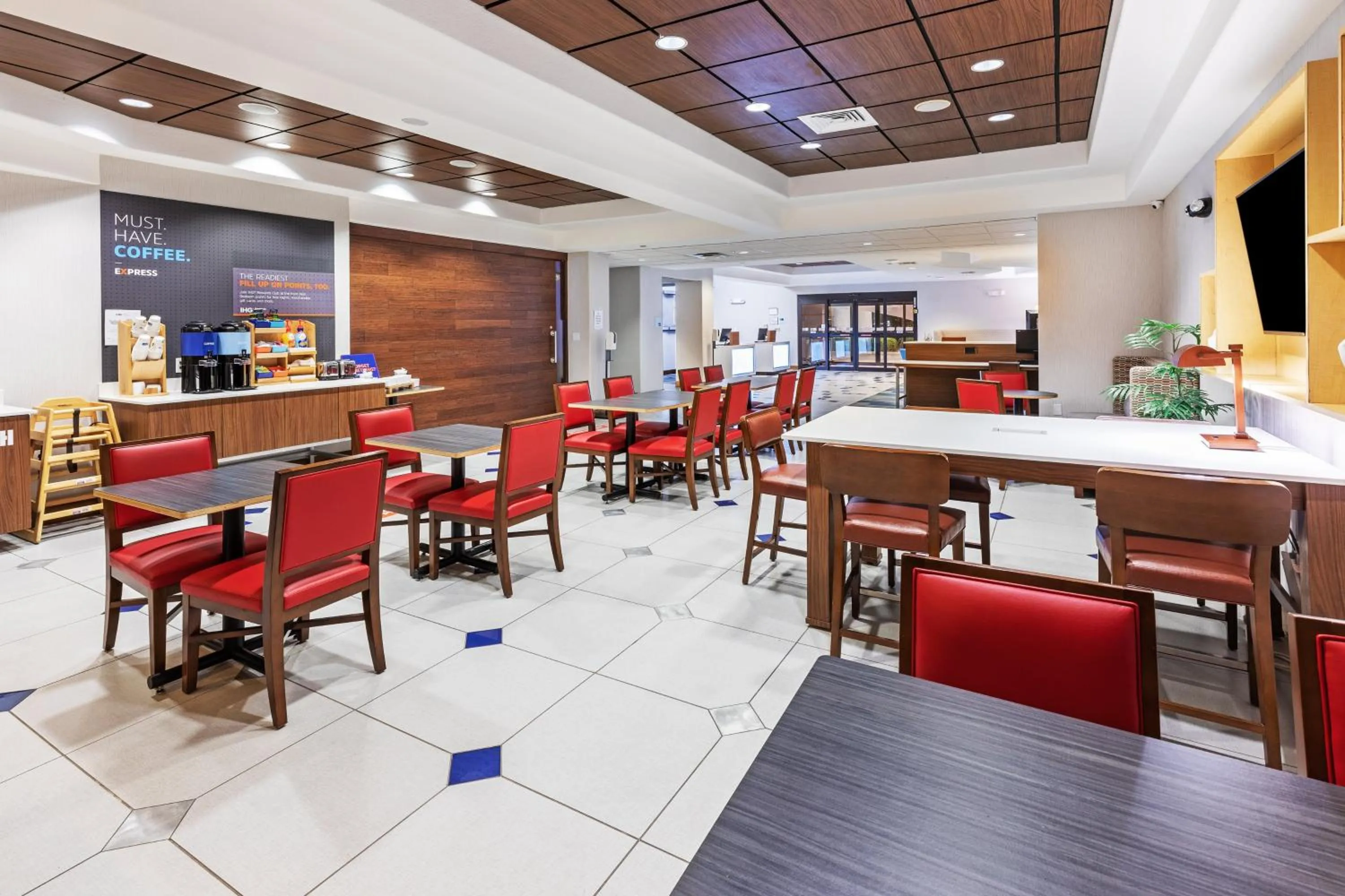 Breakfast in Holiday Inn Express Hotel & Suites Austin NE-Hutto by IHG