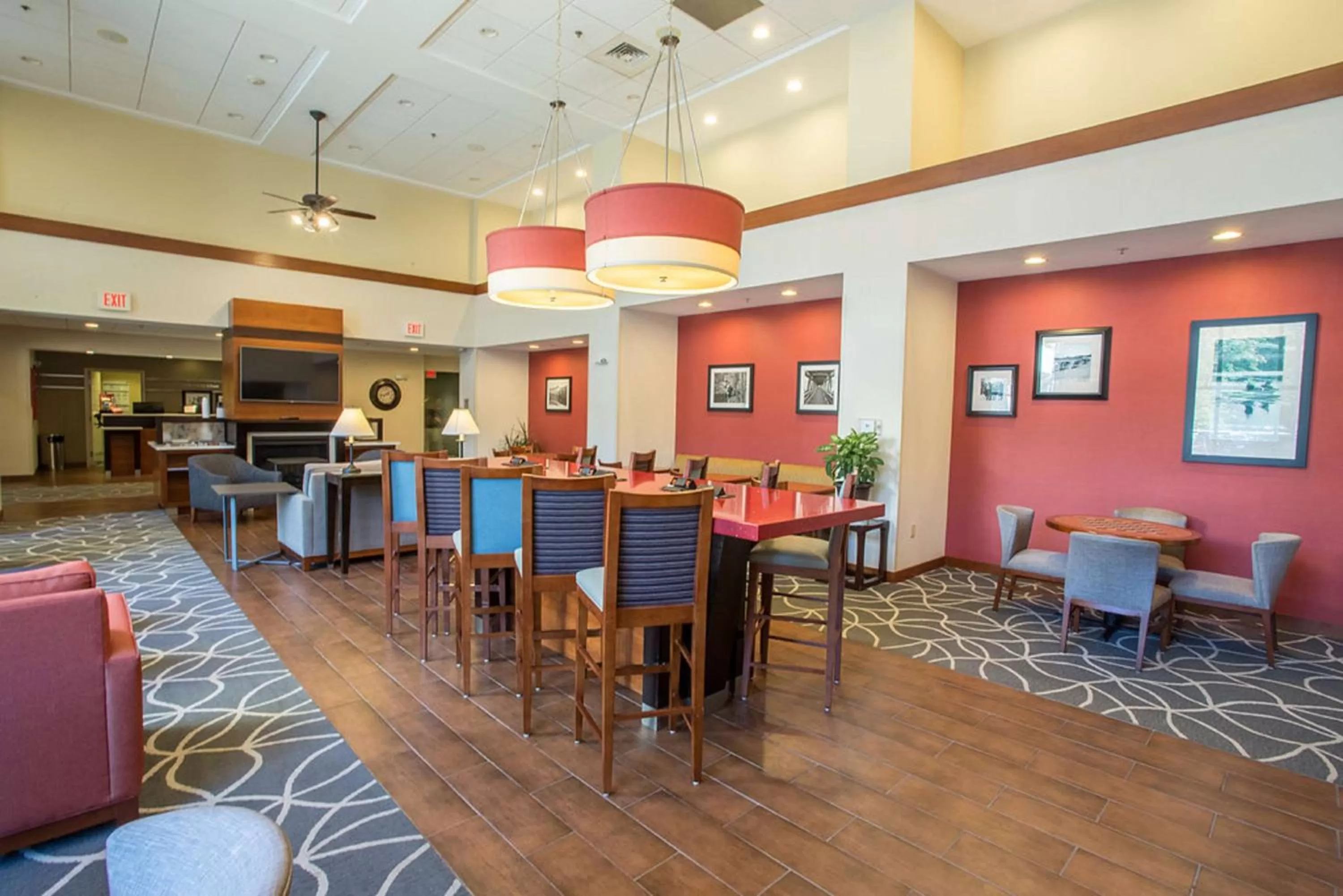 Lobby or reception in Hampton Inn & Suites Tilton