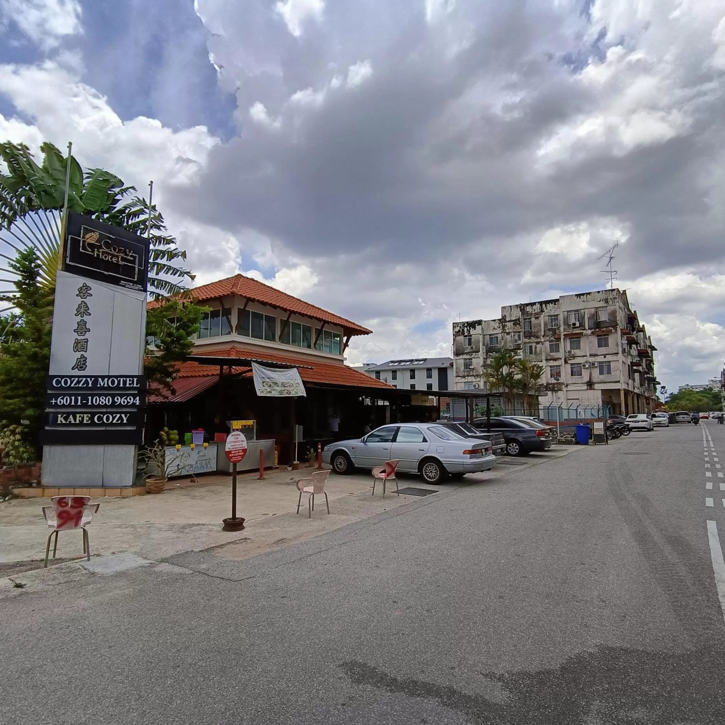Property building in Cozzy Motel Malacca
