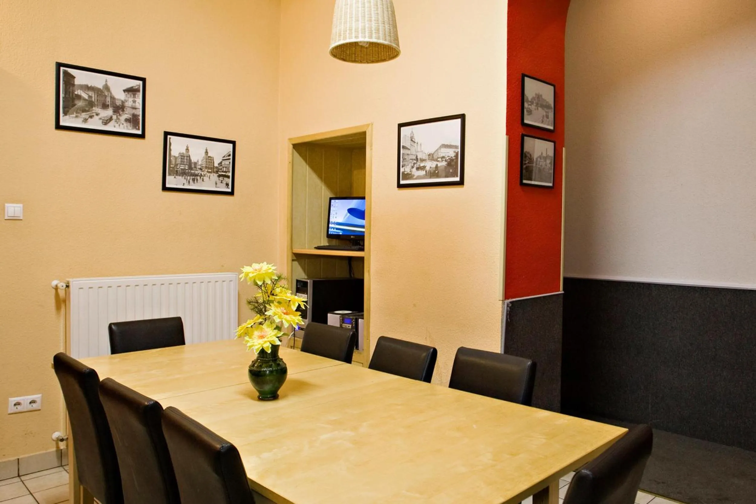 Kitchen or kitchenette in Corvin Point Rooms and Apartments