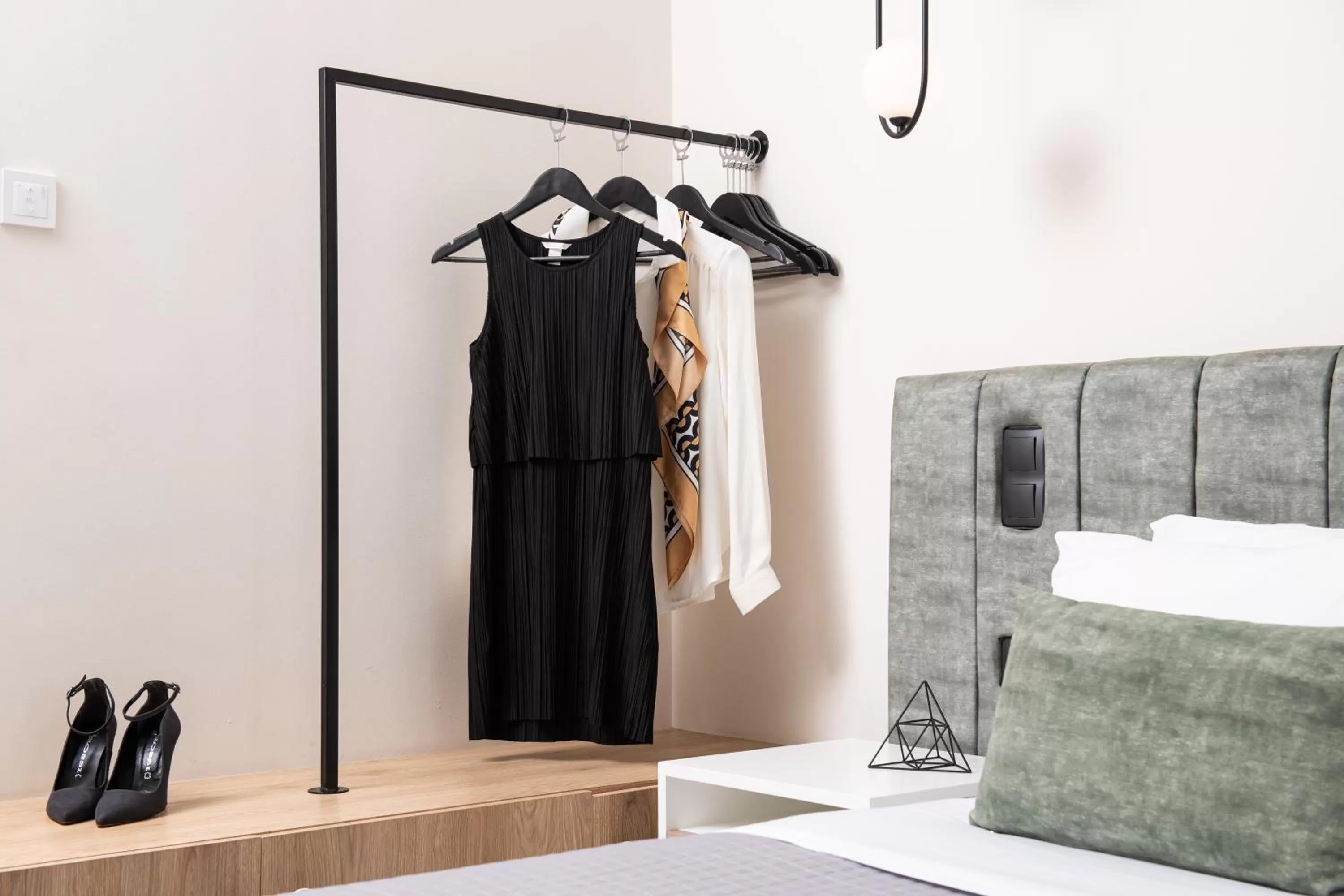 Photo of the whole room in Enattica Suites