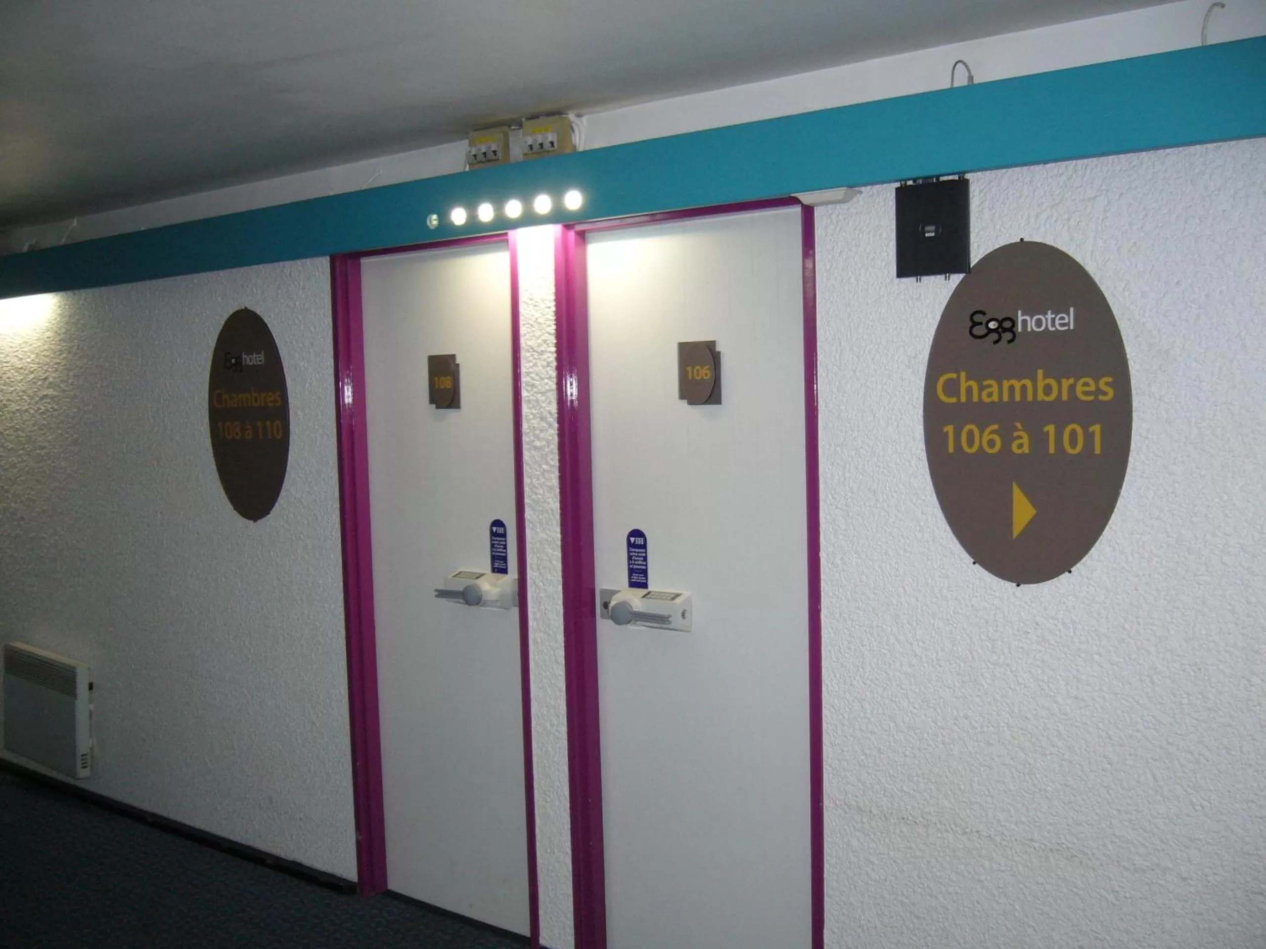 Decorative detail in EGG HOTEL - HOTEL LES GENS DE MER Dieppe