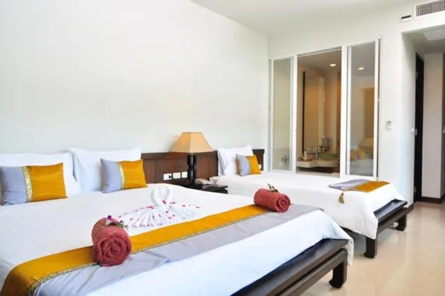 Bed in Baan Karonburi Resort