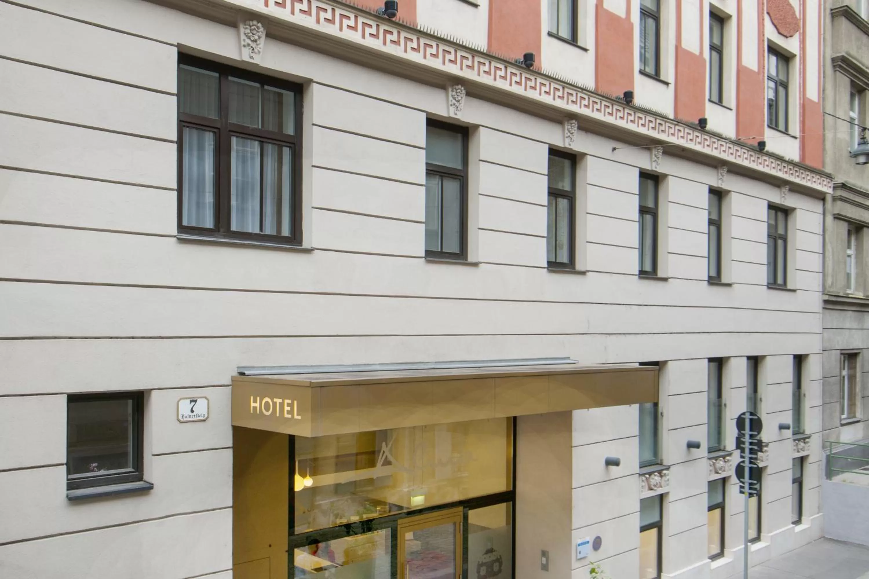 Decorative detail in Alma Boutique-Hotel