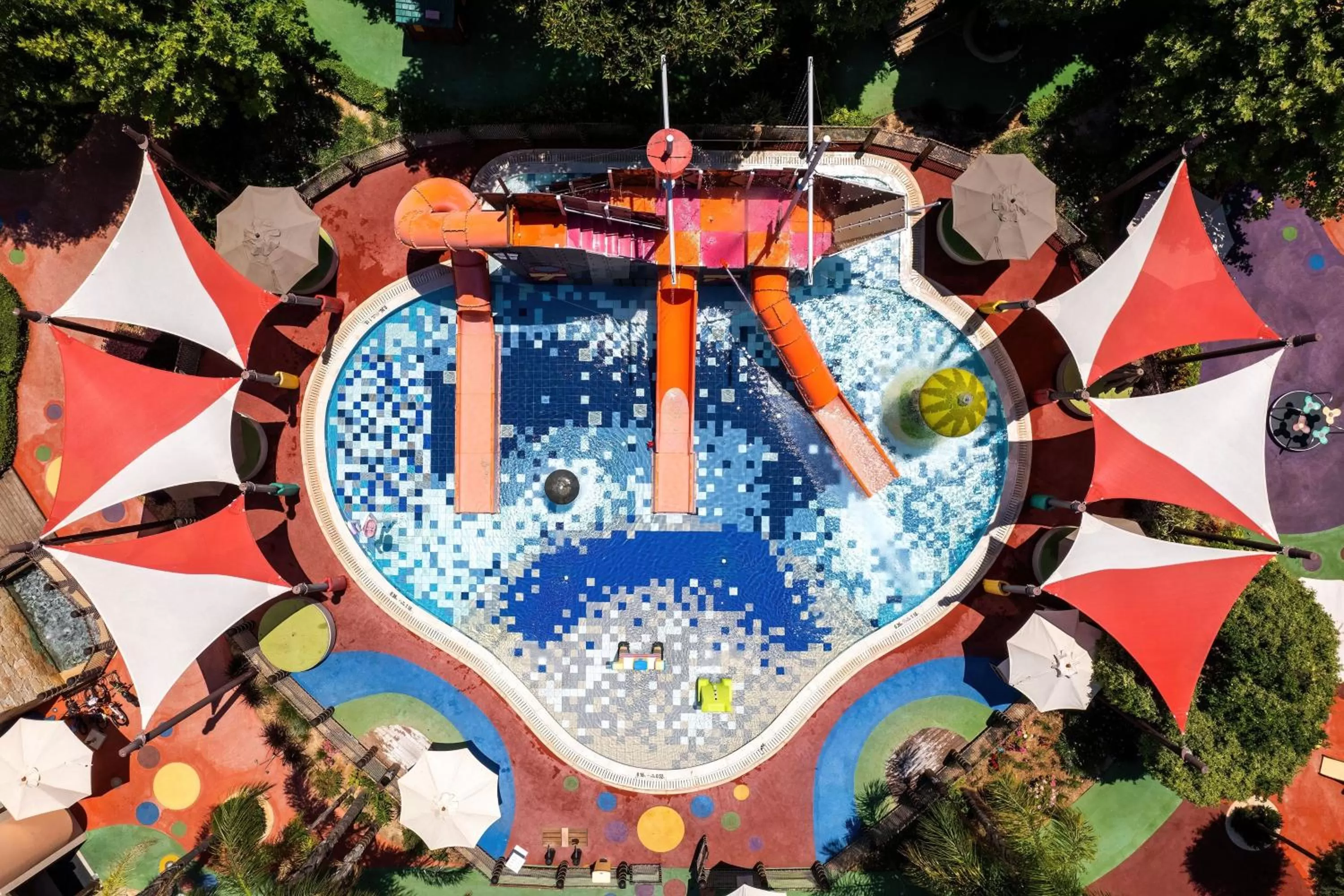 Swimming pool in Parklane, a Luxury Collection Resort & Spa, Limassol