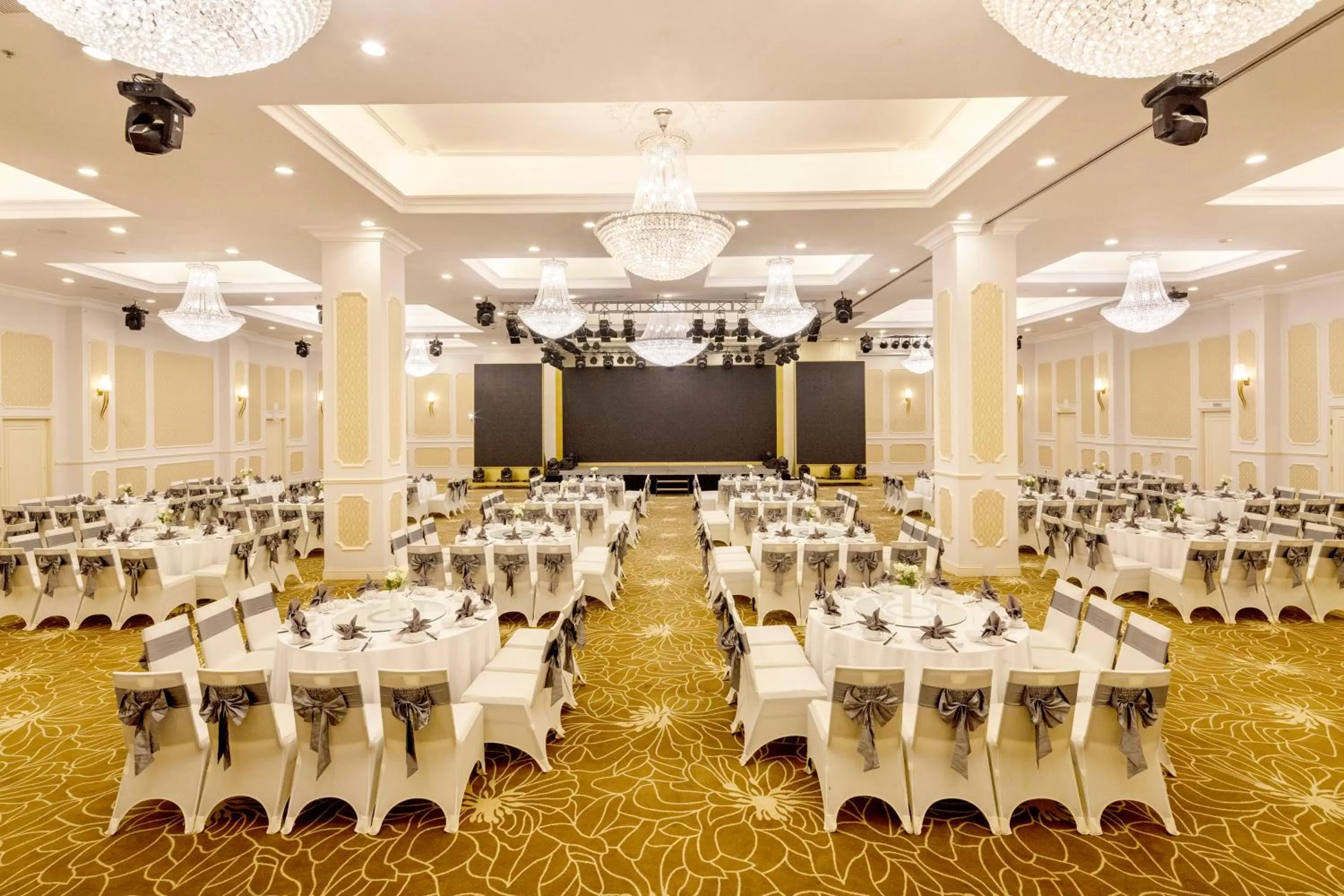Banquet/Function facilities in Meliá Vinpearl Phu Ly