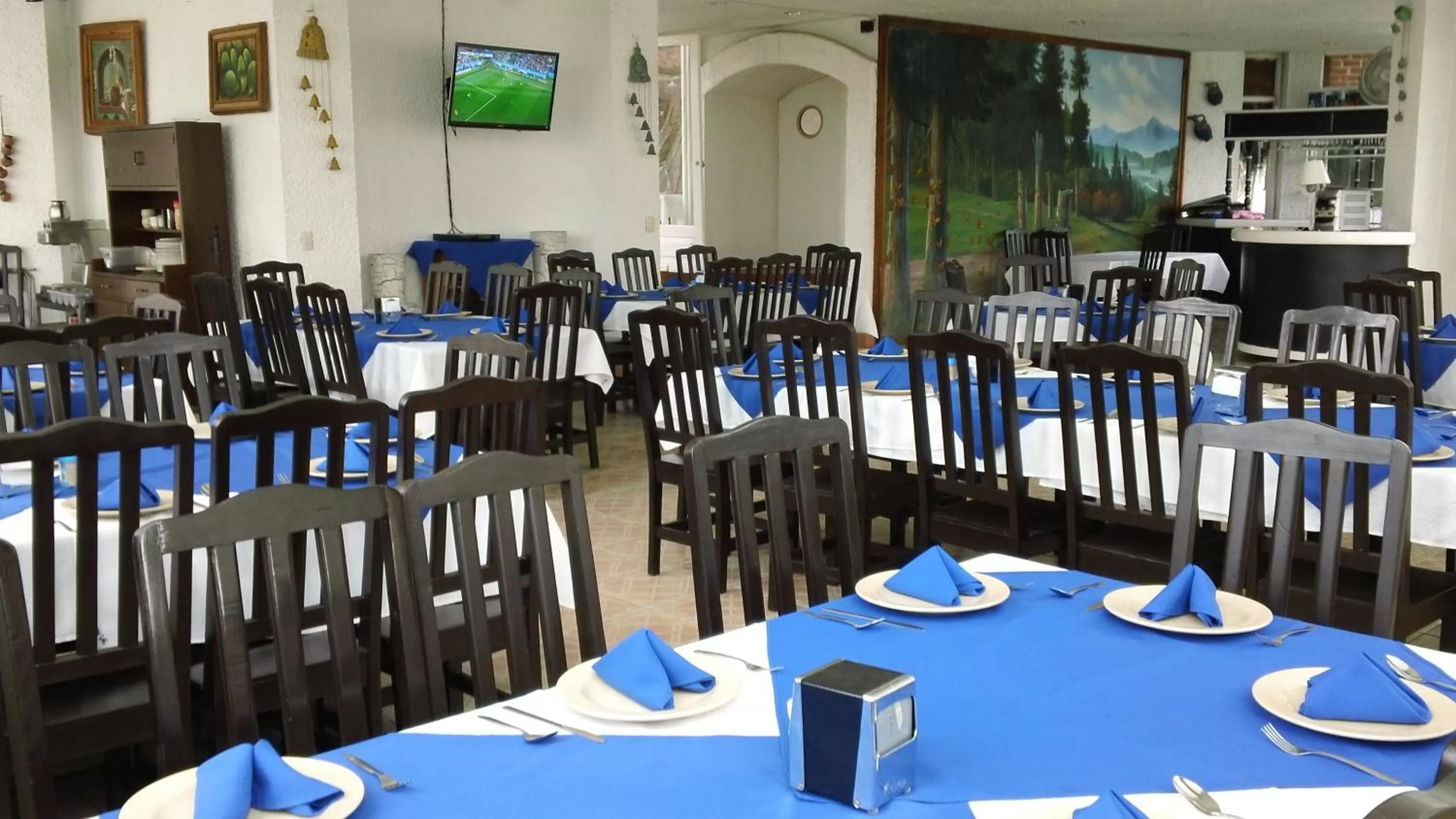 Restaurant/places to eat in Hotel Villa Monarca Inn