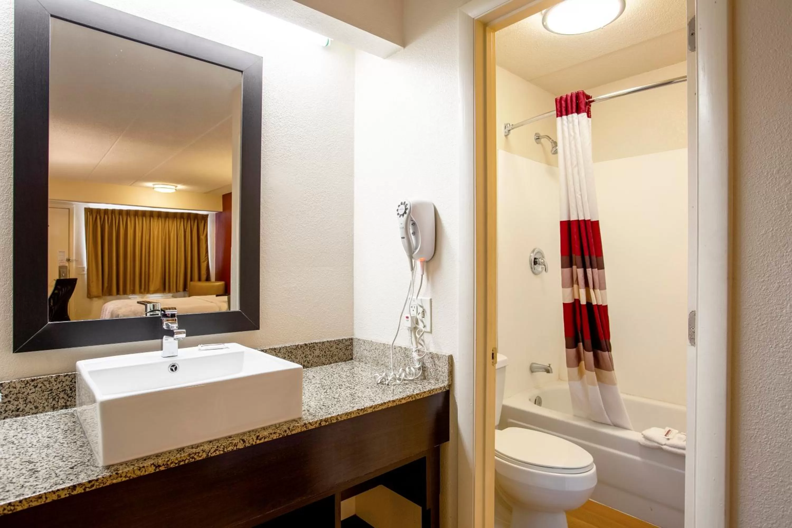 Bathroom in Red Roof Inn PLUS+ Pittsburgh East - Monroeville
