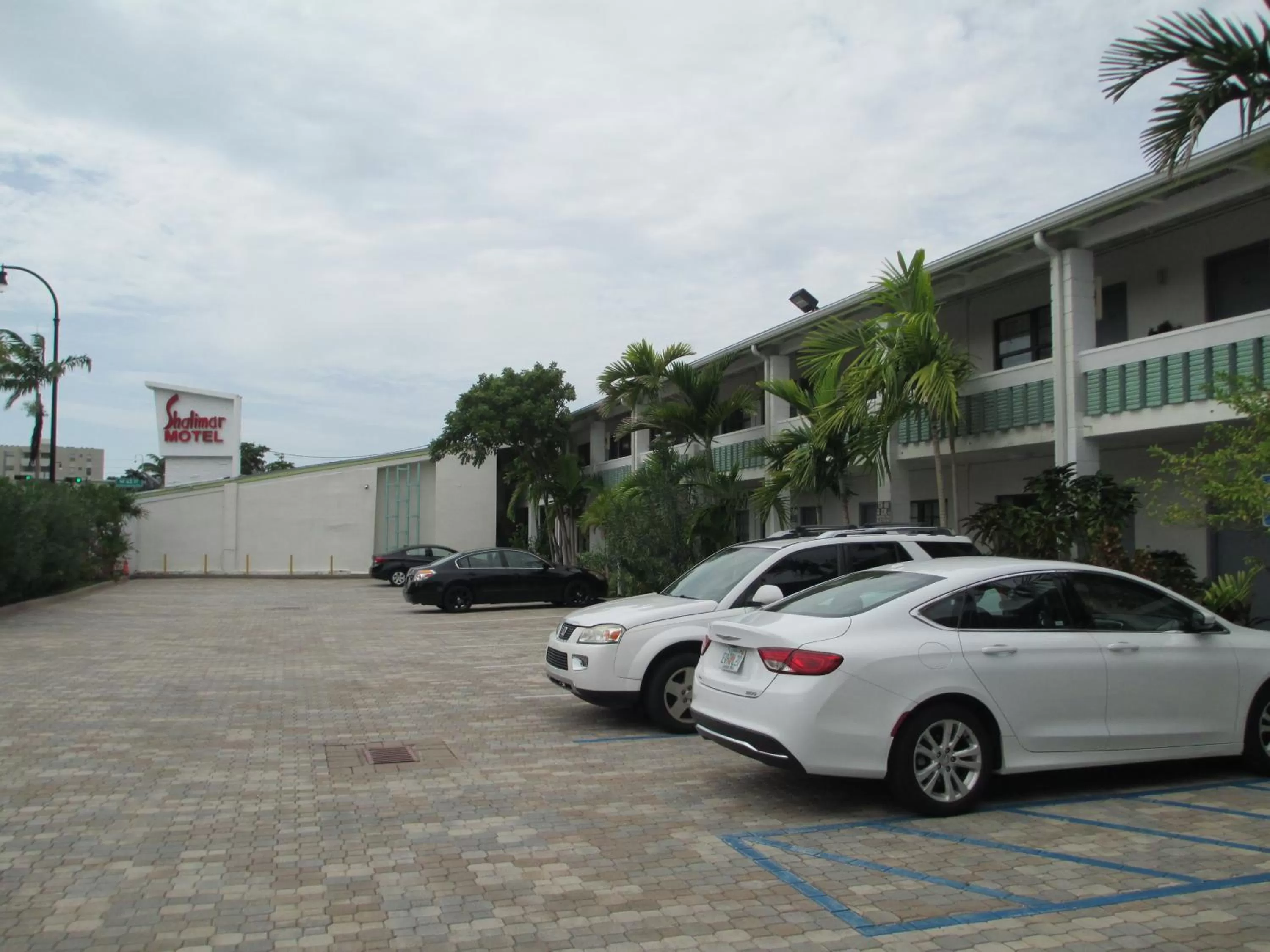 Property building in Shalimar Motel