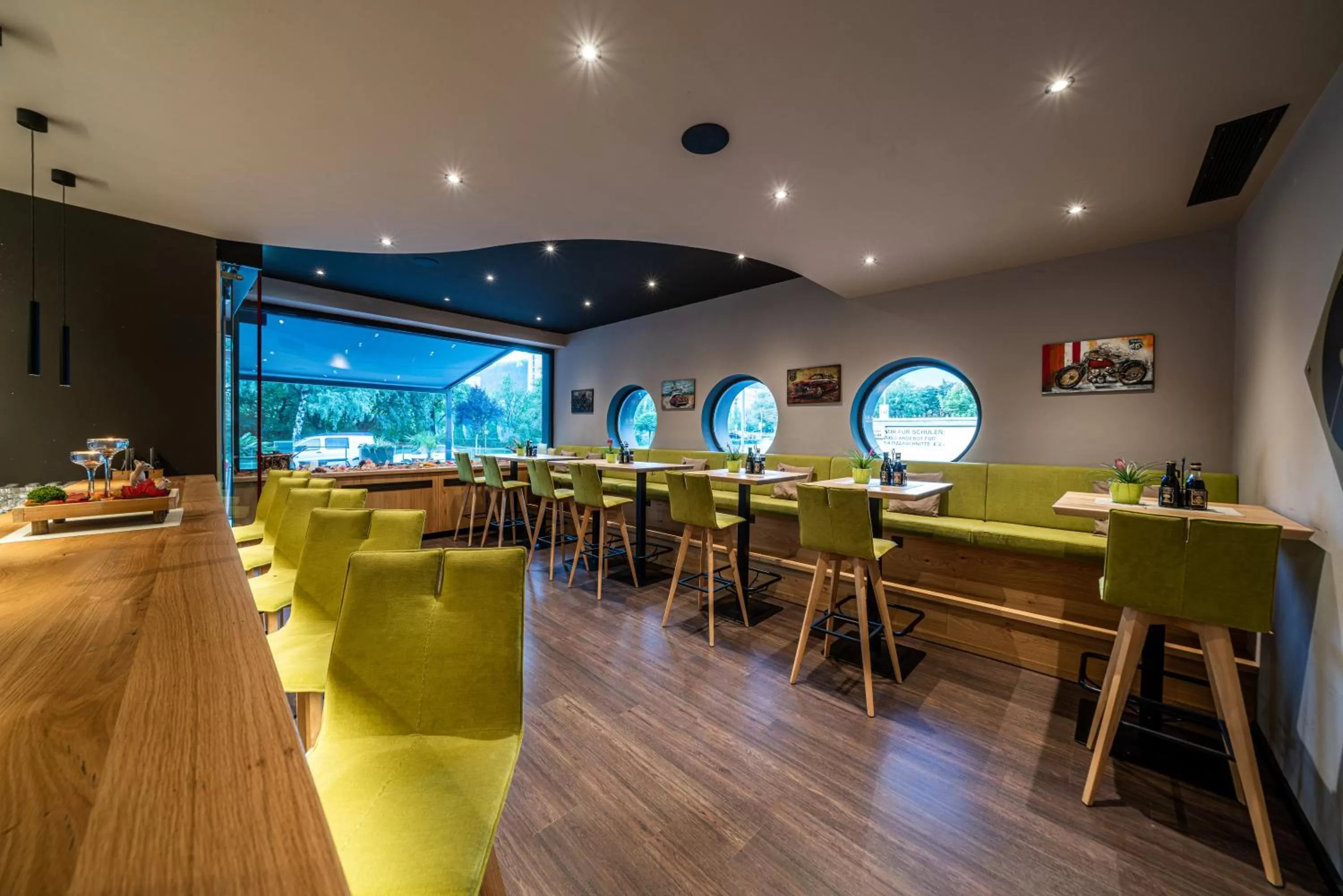 Lounge or bar in Rufi's Hotel Innsbruck